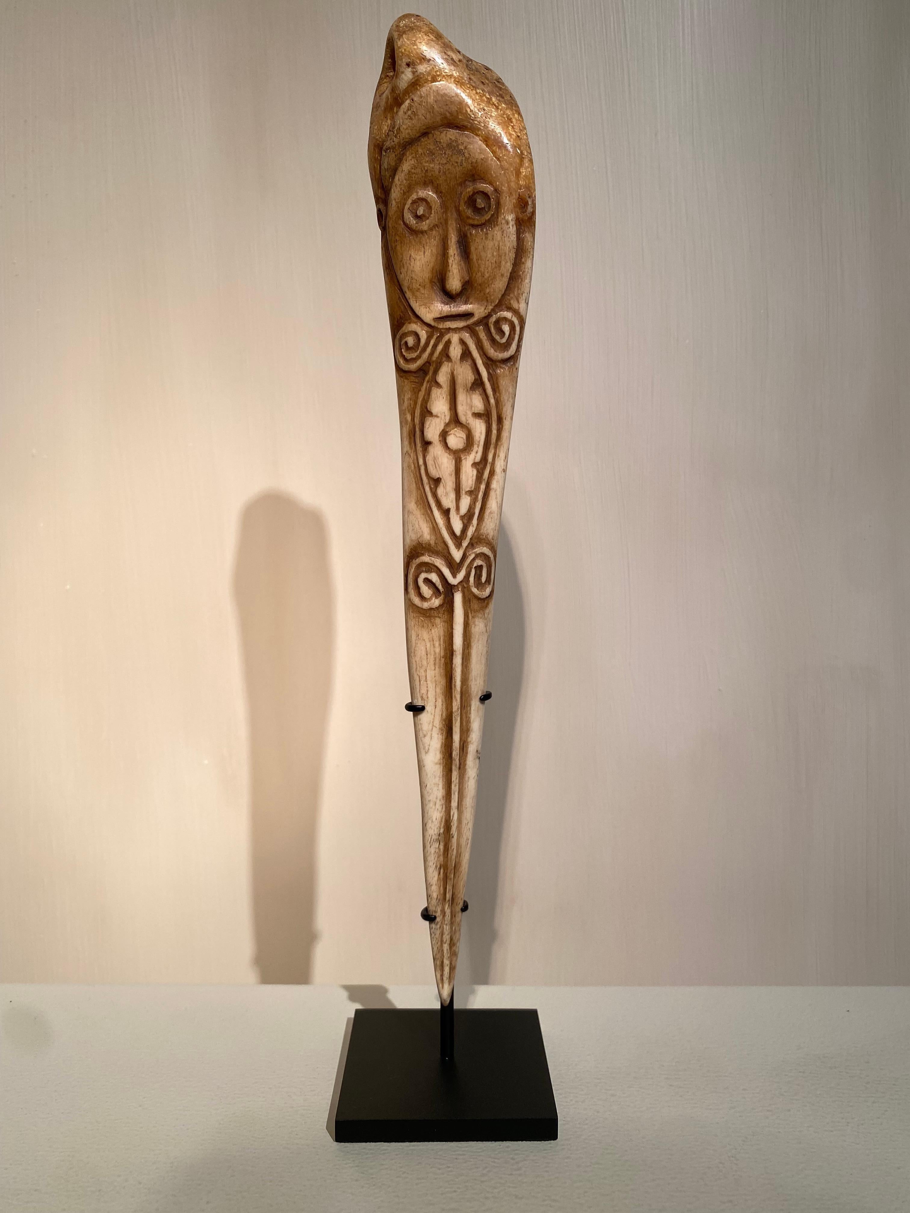 Satz von 5 Tribal Art Messern aus Papua-Neuguinea im Angebot 4