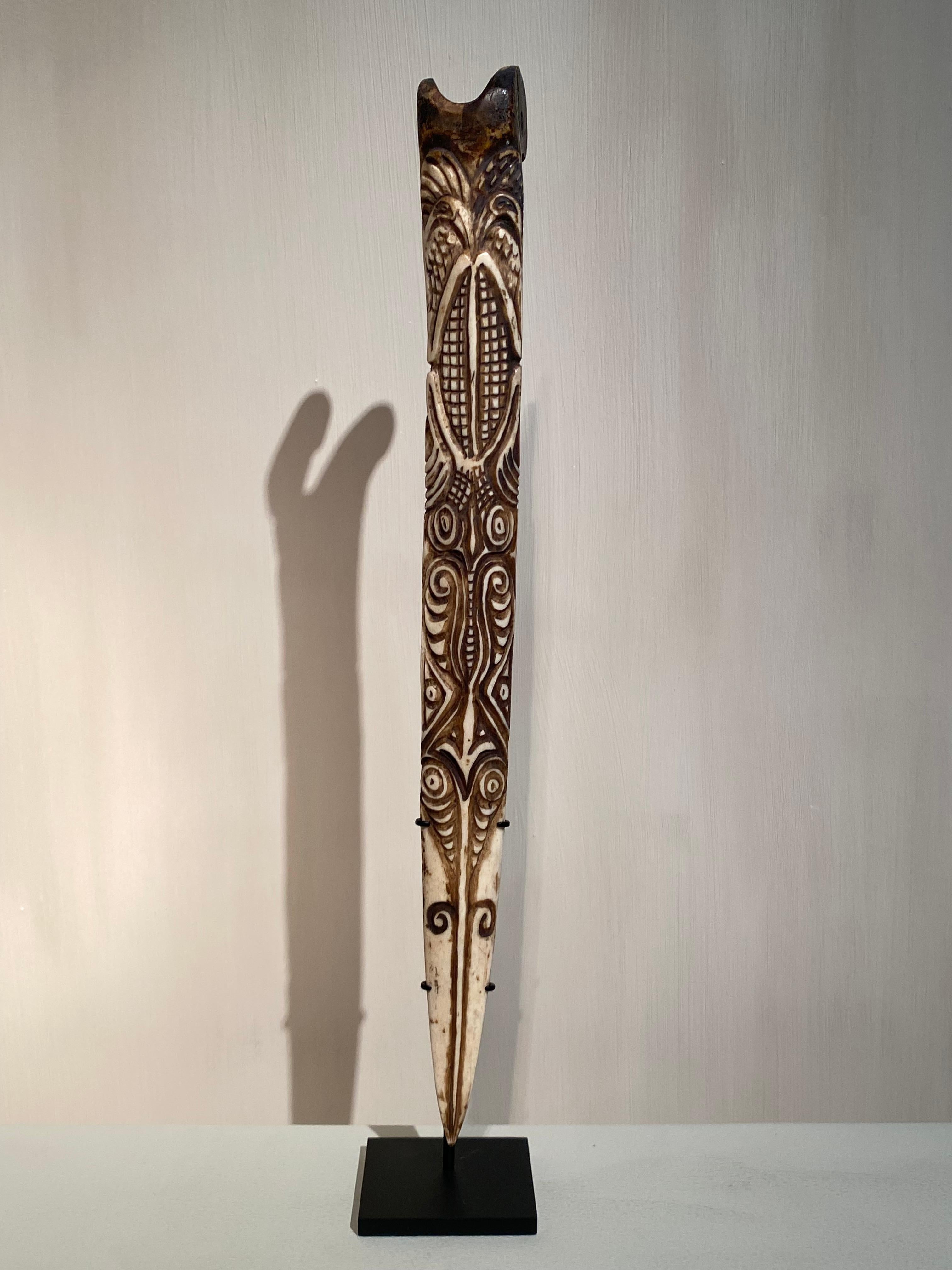 Satz von 5 Tribal Art Messern aus Papua-Neuguinea im Angebot 13
