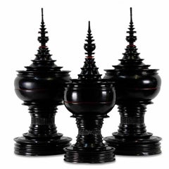 Set of 5 Varying Black and Red Lacquer Rice Pots