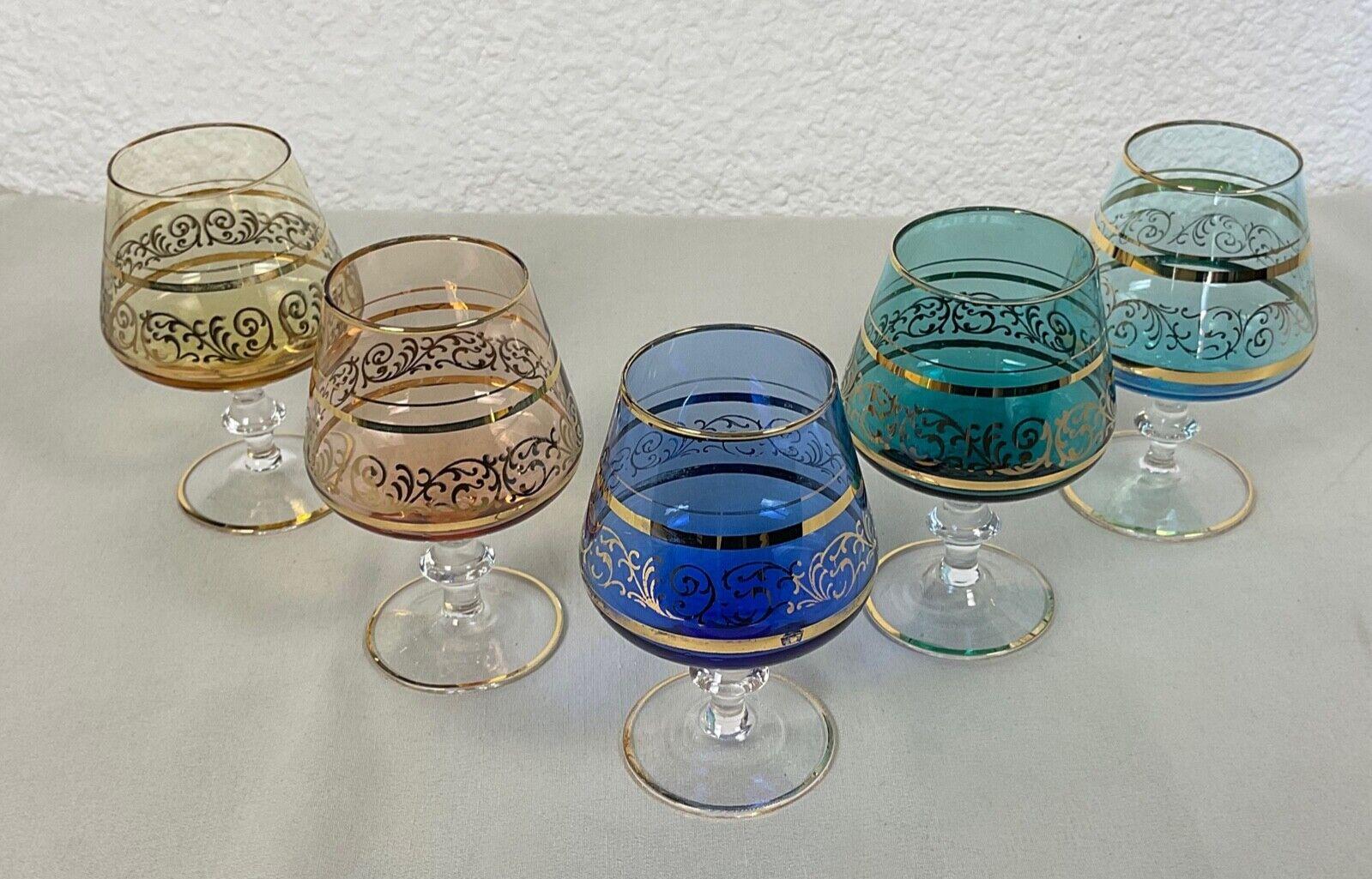 Set of 5 Vintage Crystal Wine Glasses with Gold Floral Trim - 2Y459 For Sale 6