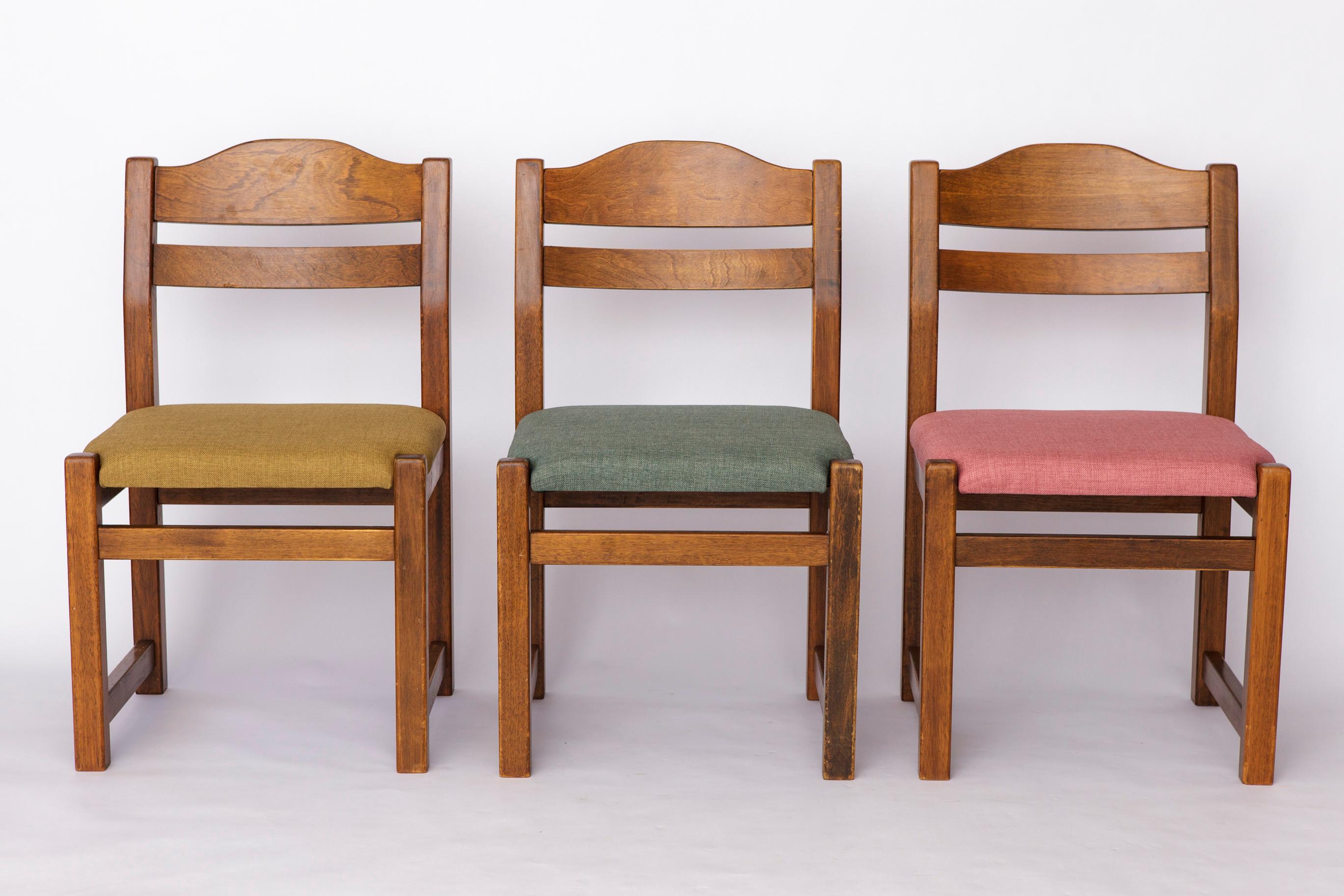 Satz von 5 Vintage-Esszimmerstühlen, 1960er-1970er Jahre  Buntes gepolstertes Mid-Century C (Moderne der Mitte des Jahrhunderts) im Angebot