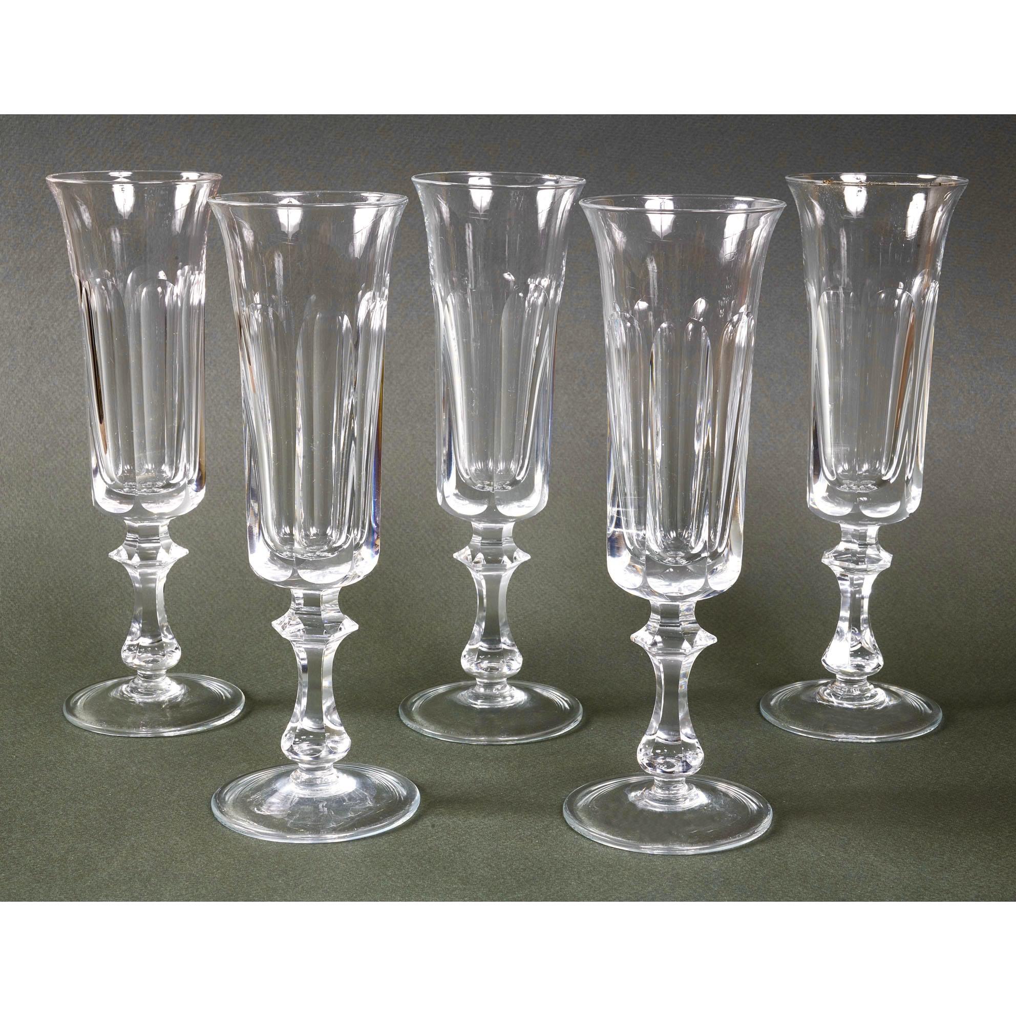 Juego de 5 copas de champán vintage de cristal francés de Baccarat Moderno de mediados de siglo en venta