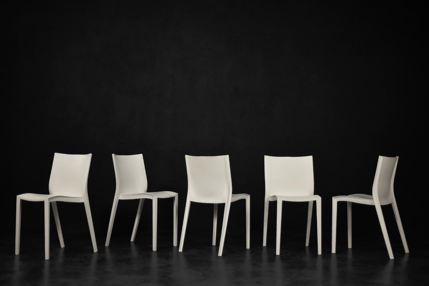 Plastique Ensemble de 5 chaises vintage modernes françaises du milieu du siècle dernier SlickSlick de Philippe Starck  en vente