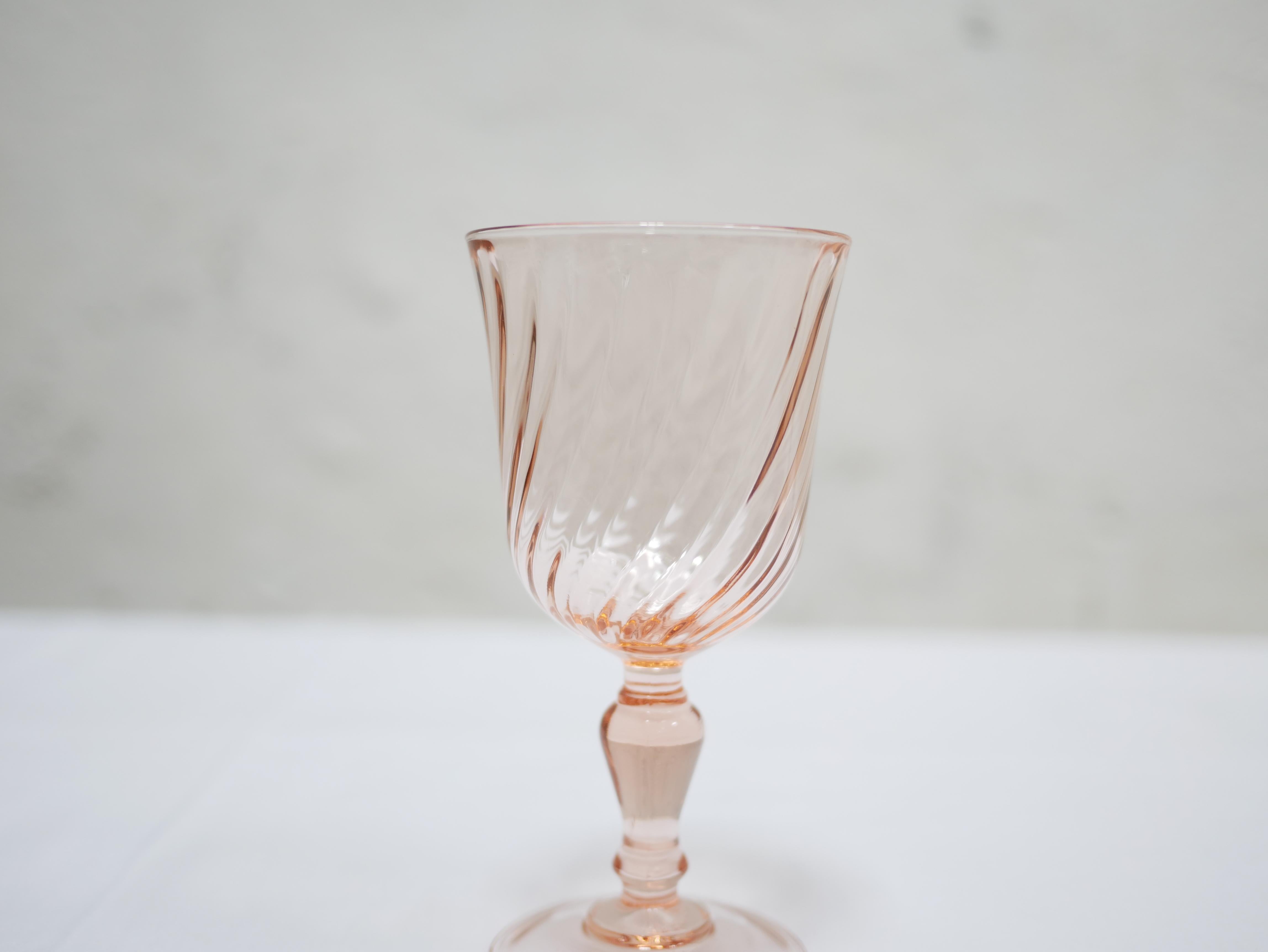 Set of 5 vintage Rosaline stemmed glasses by Luminarc France In Good Condition In AIGNAN, FR