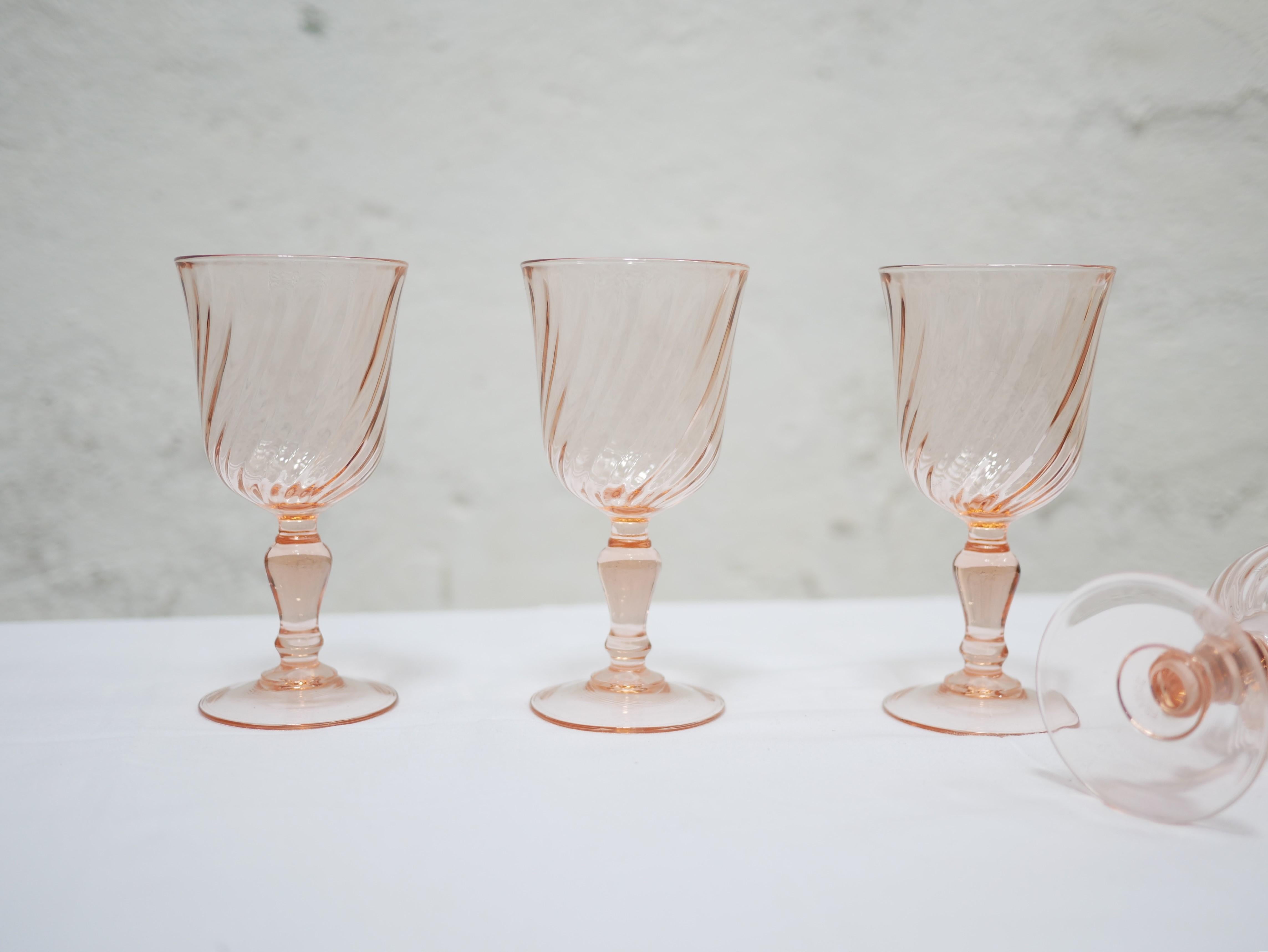 Glass Set of 5 vintage Rosaline stemmed glasses by Luminarc France