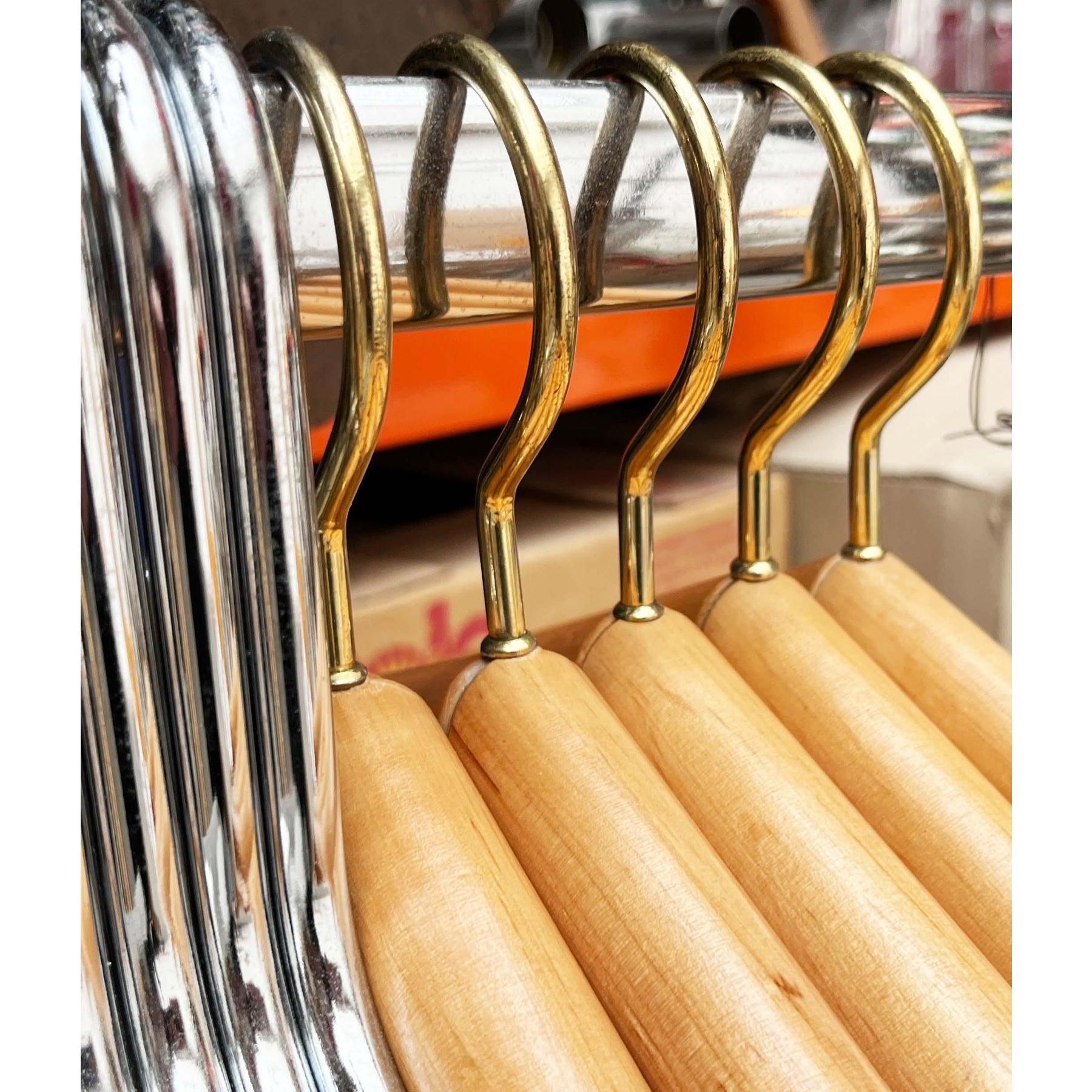 Set di 5 appendiabiti vintage in Wood, anni '70 in vendita 10