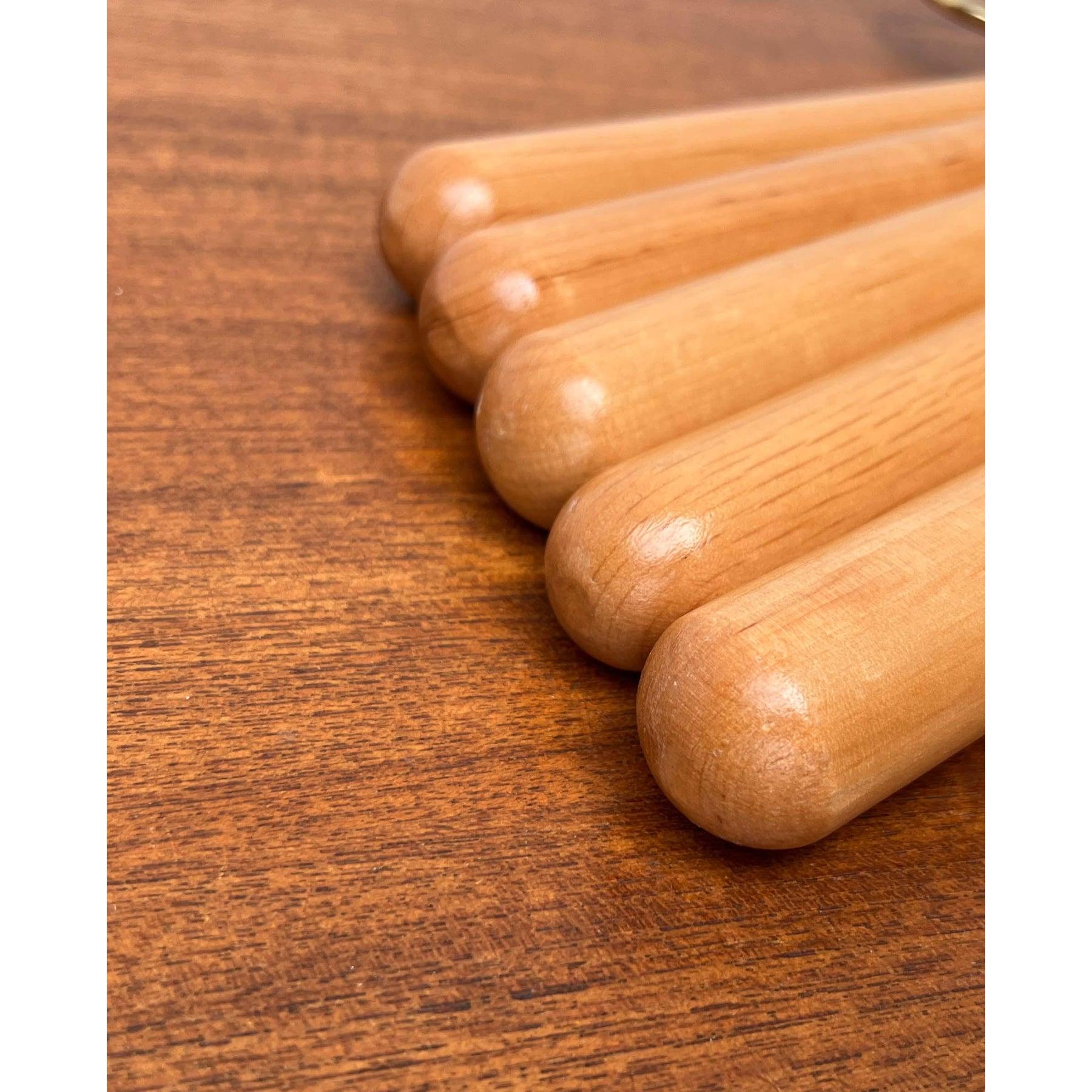 Set di 5 appendiabiti vintage in Wood, anni '70 in vendita 11