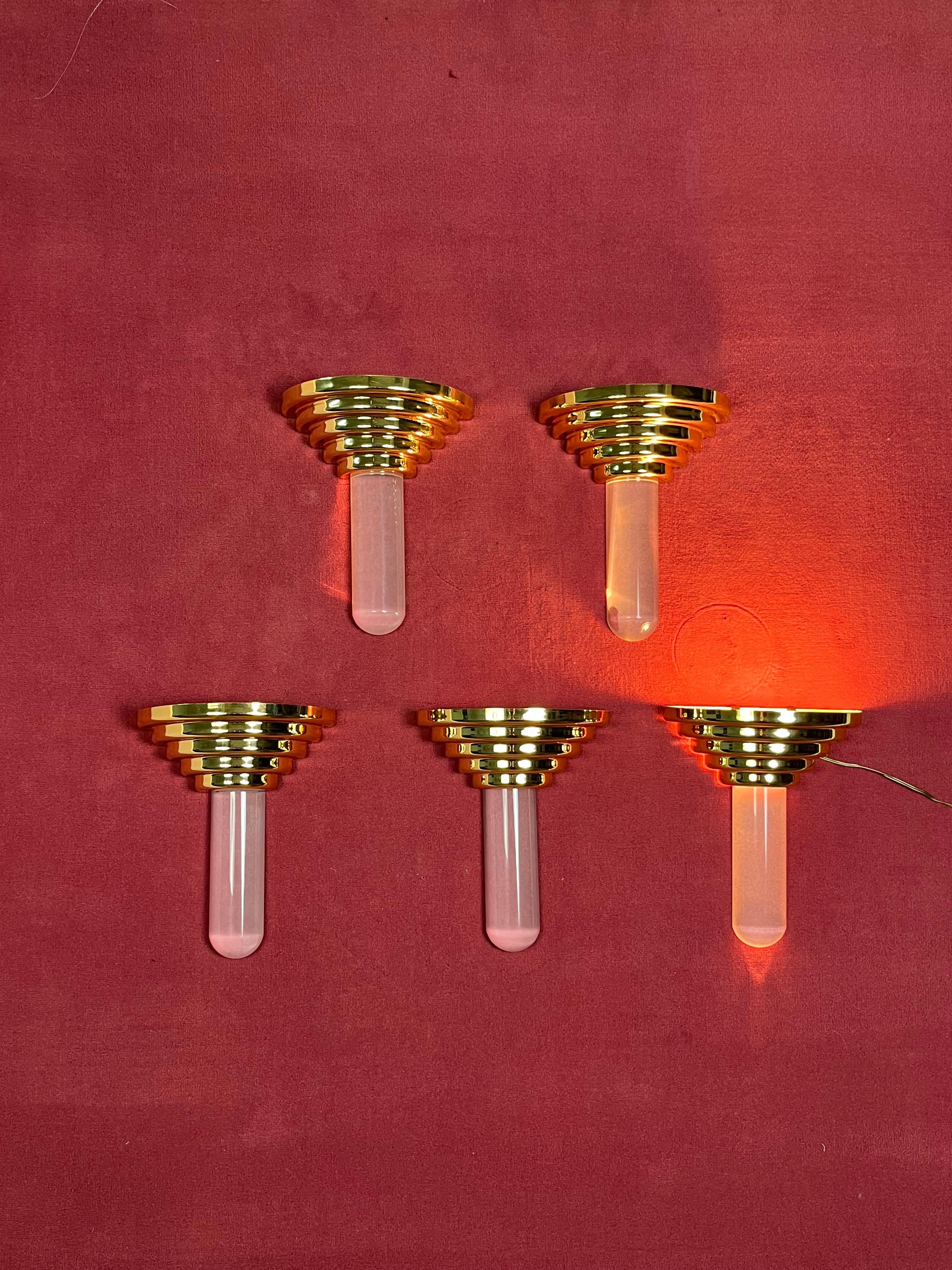 Set di 5 lampade da parete alogene in stile Hollywood Regency anni '70 in vendita 1
