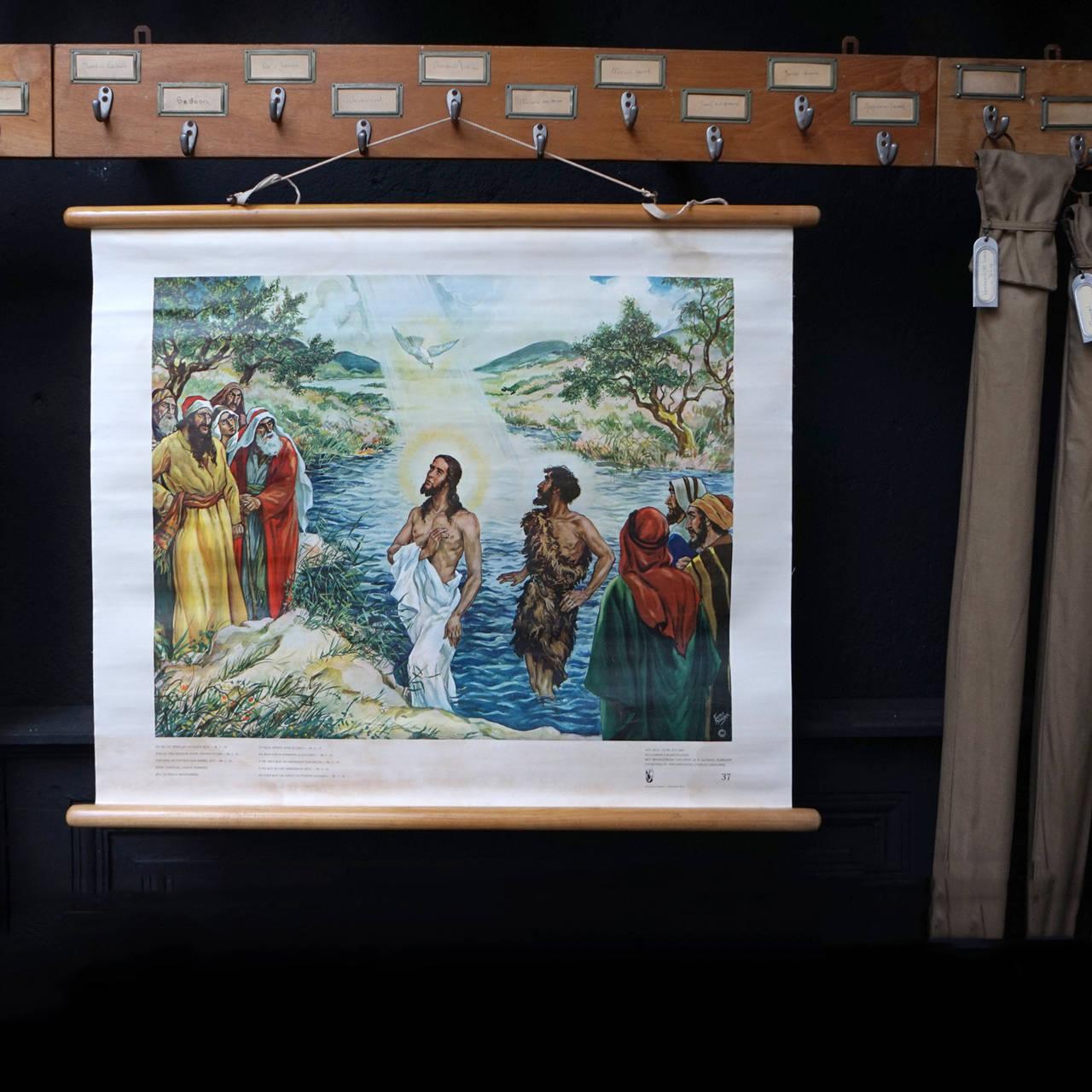 Ensemble de 57 affiches bibliques de l'école de dimanche Bellarminus dans des pouces de toile, 1950 en vente 1