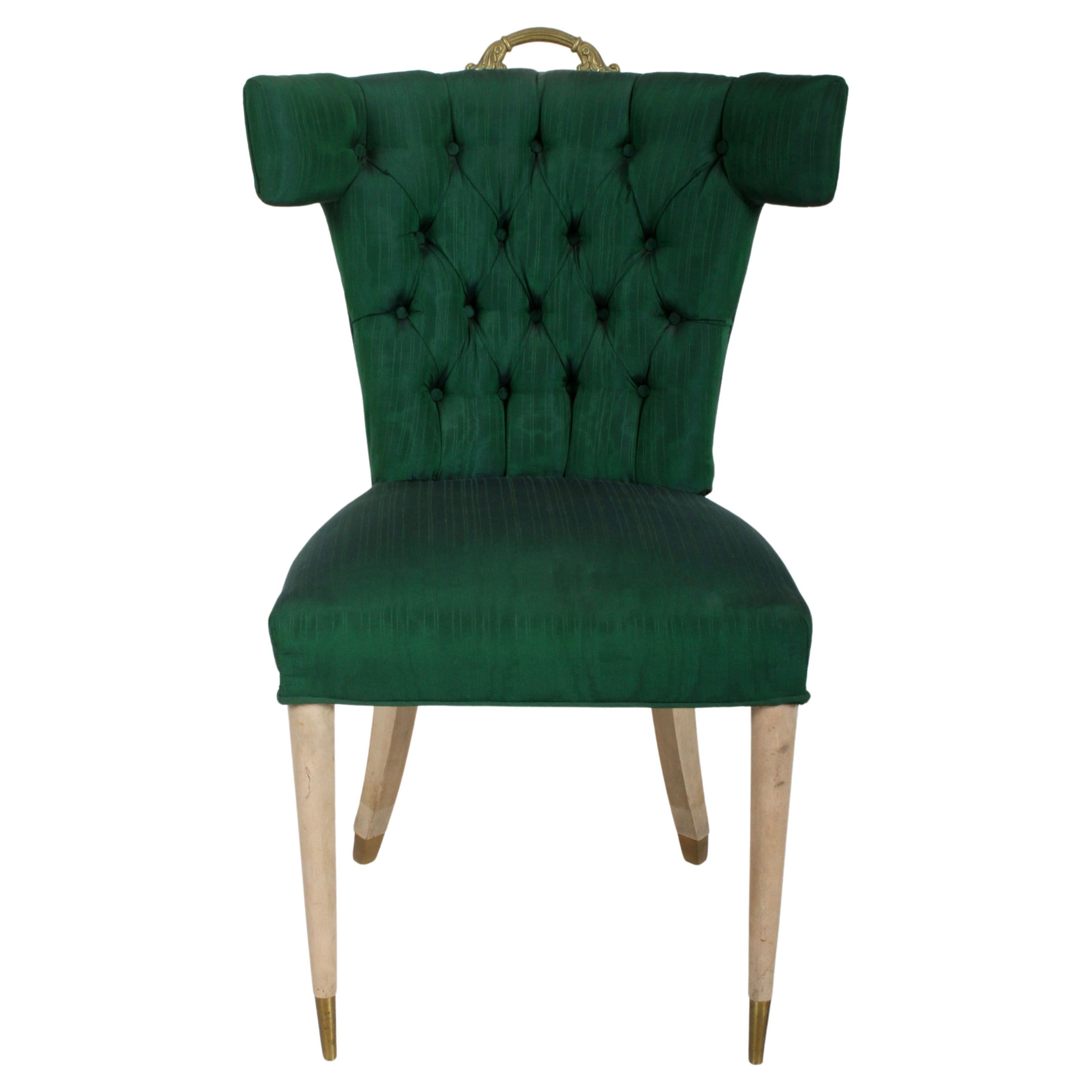 Satz von 6 1940s Hollywood Regency Tufted Curved Back Dining Chair Messing Griffe  im Angebot