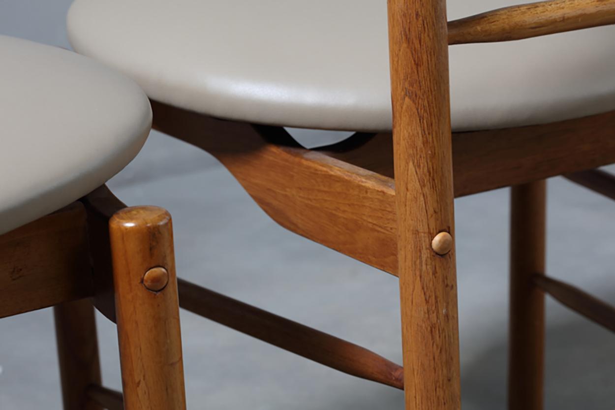 Set of 6 1950s Greta Magnusson Grossman Dining Chairs In Good Condition For Sale In Lambertville, NJ