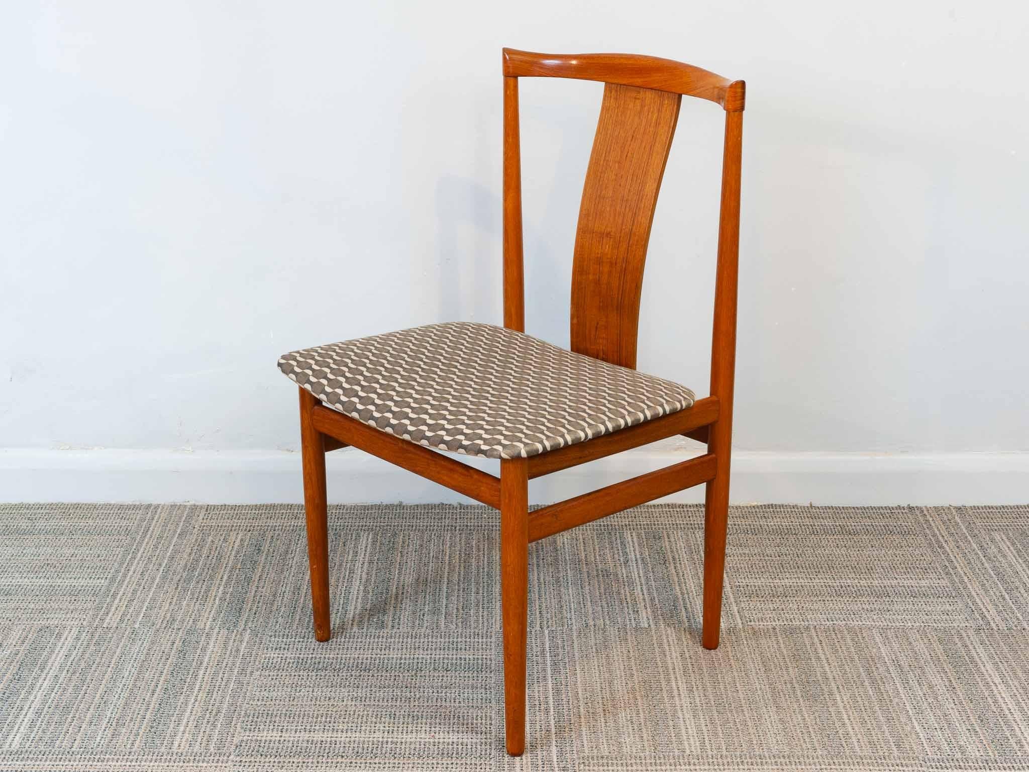 Set of 6 1960s Danish Teak Dining Chairs by Henning Sorensen for Danex In Good Condition In London, England