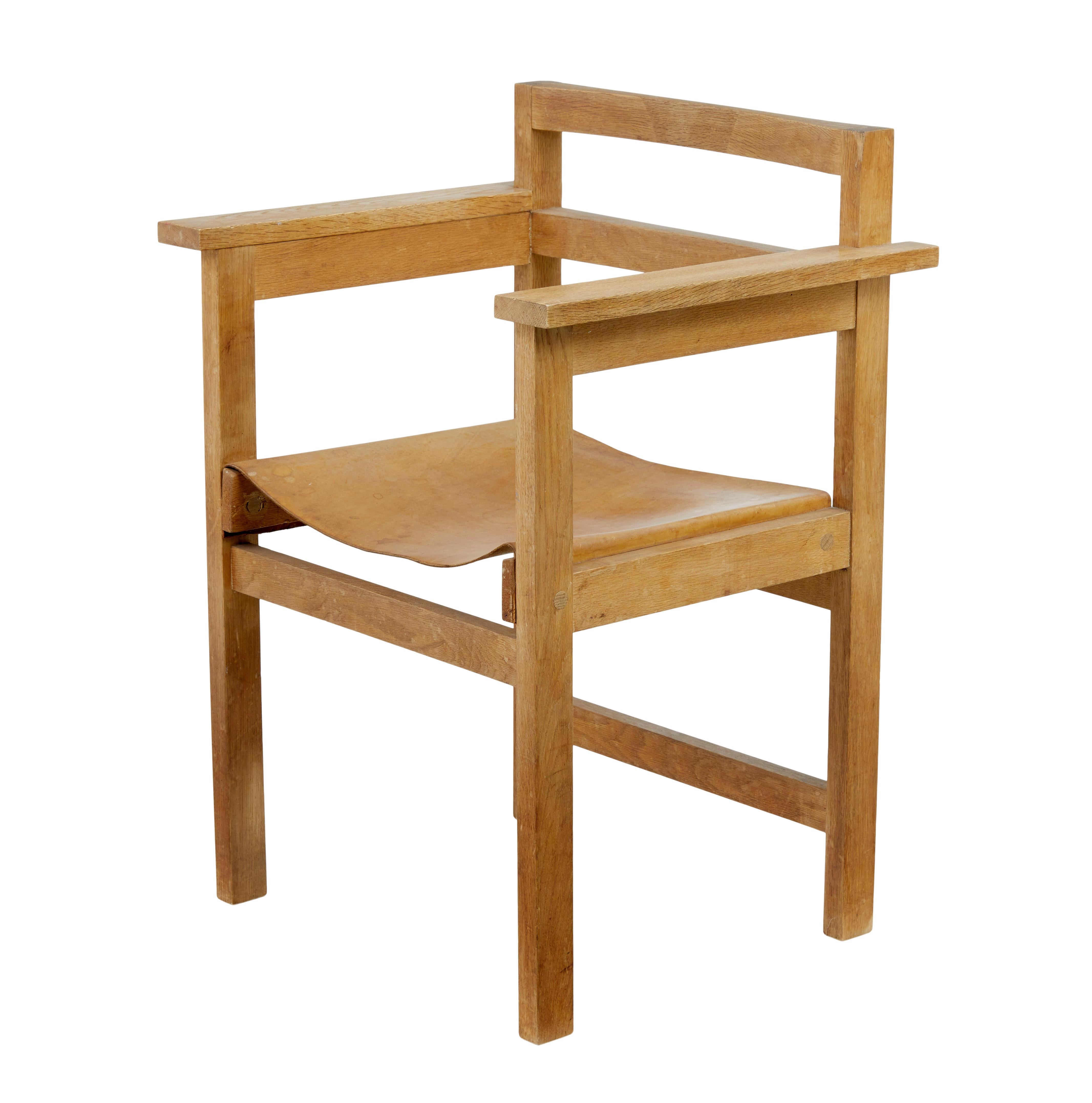 Fait main Ensemble de 6 fauteuils modernes scandinaves en chêne et cuir des années 1960 en vente