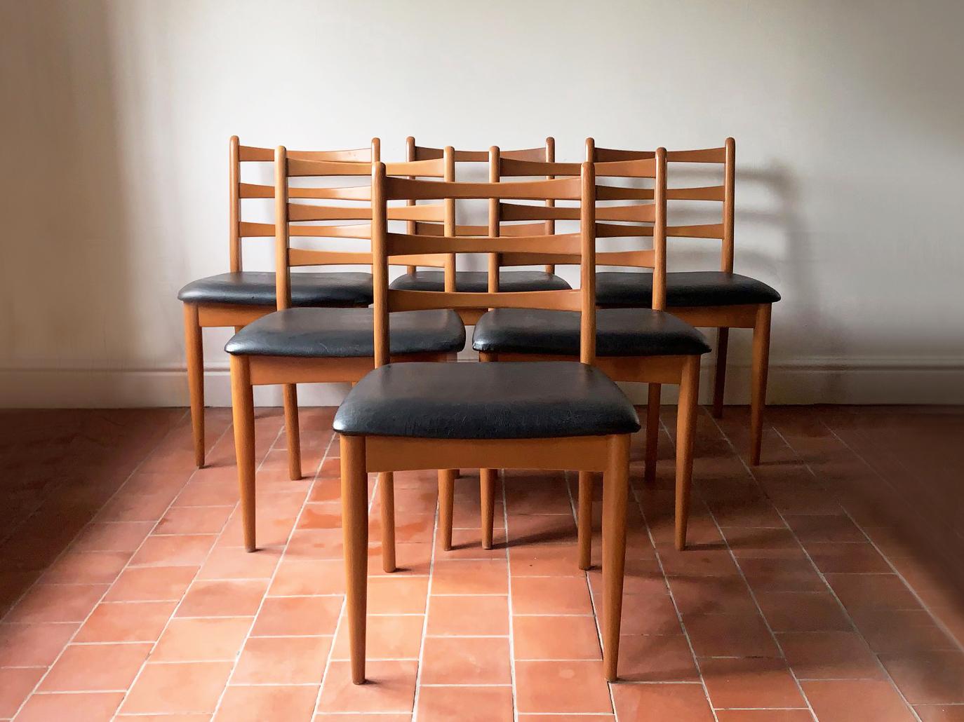 The price listed is for the SIX chairs
(Will consider selling 4 chairs, price on request)

Founded in 1957 by Chaim Schreiber, Schreiber furniture is an interesting British success story.  The Company was one of the biggest names in furniture in the