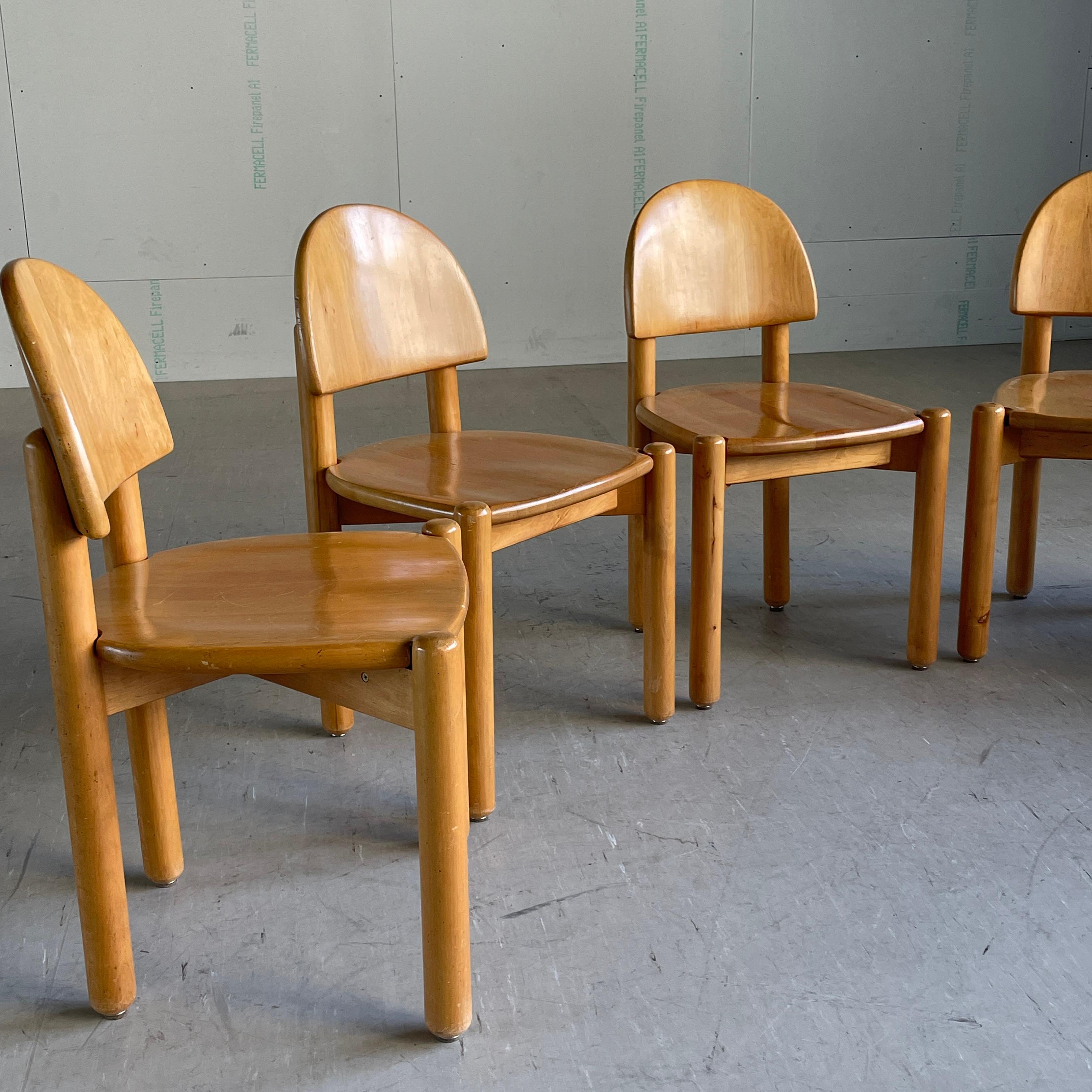 Set of 6 1970's Rainer Daumiller solid beechwood dining chairs, Denmark im Angebot 2