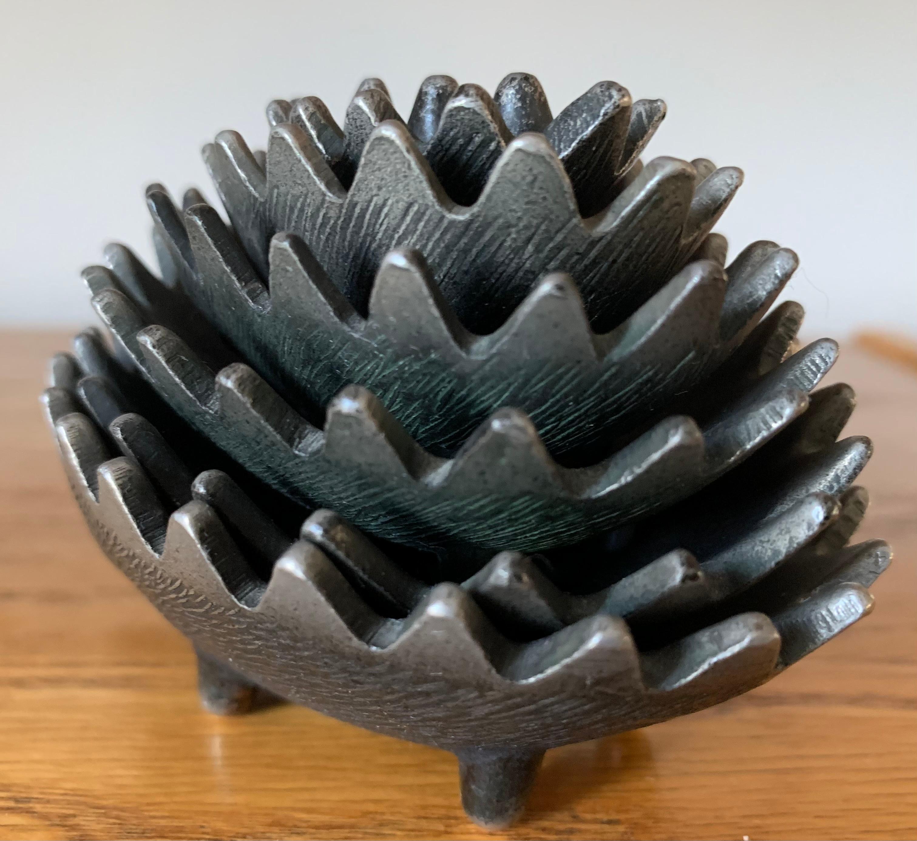 stackable hedgehog ashtrays