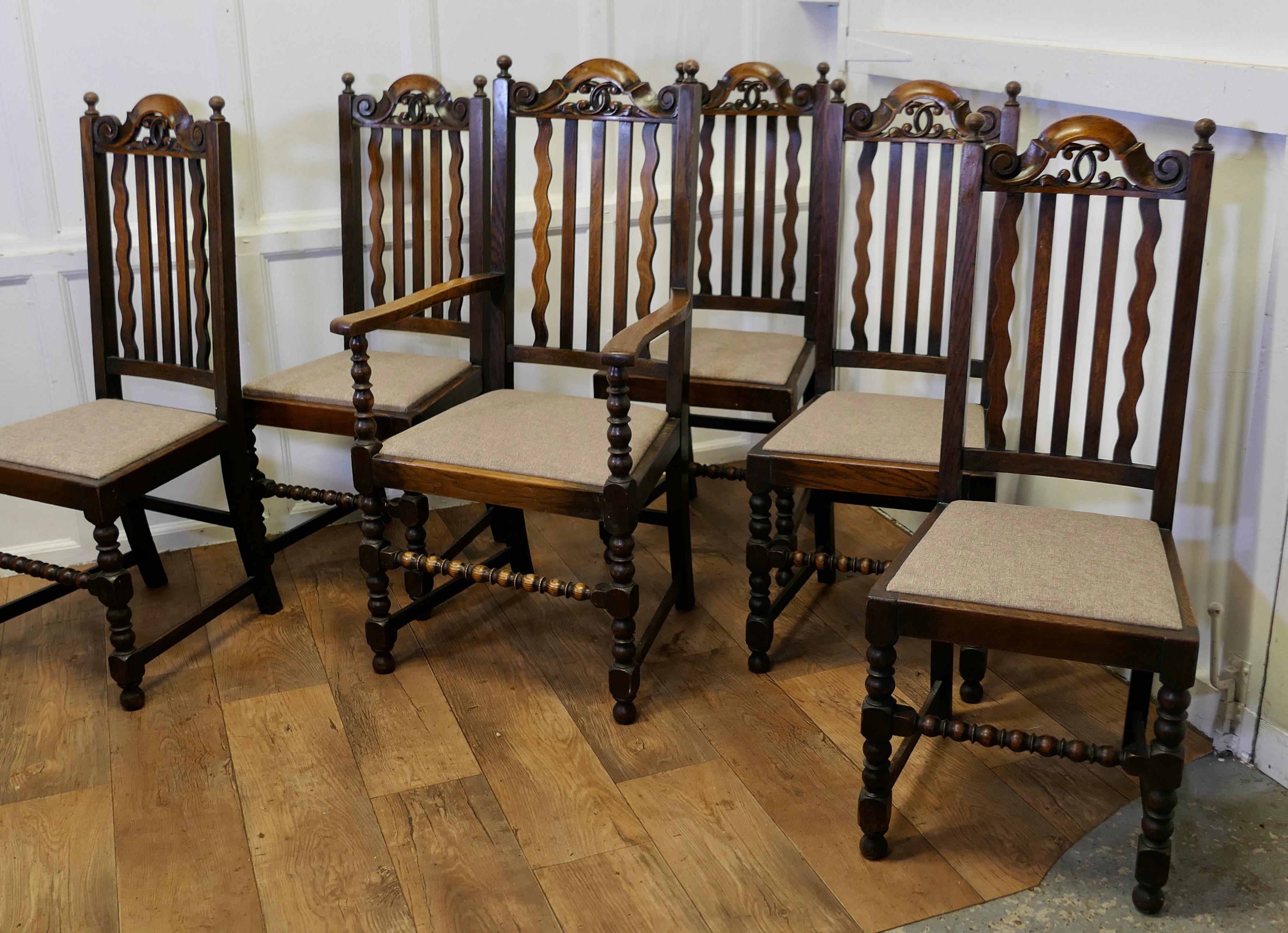 Set of 6 19th Century Country House Oak Dining Chairs     In Good Condition For Sale In Chillerton, Isle of Wight