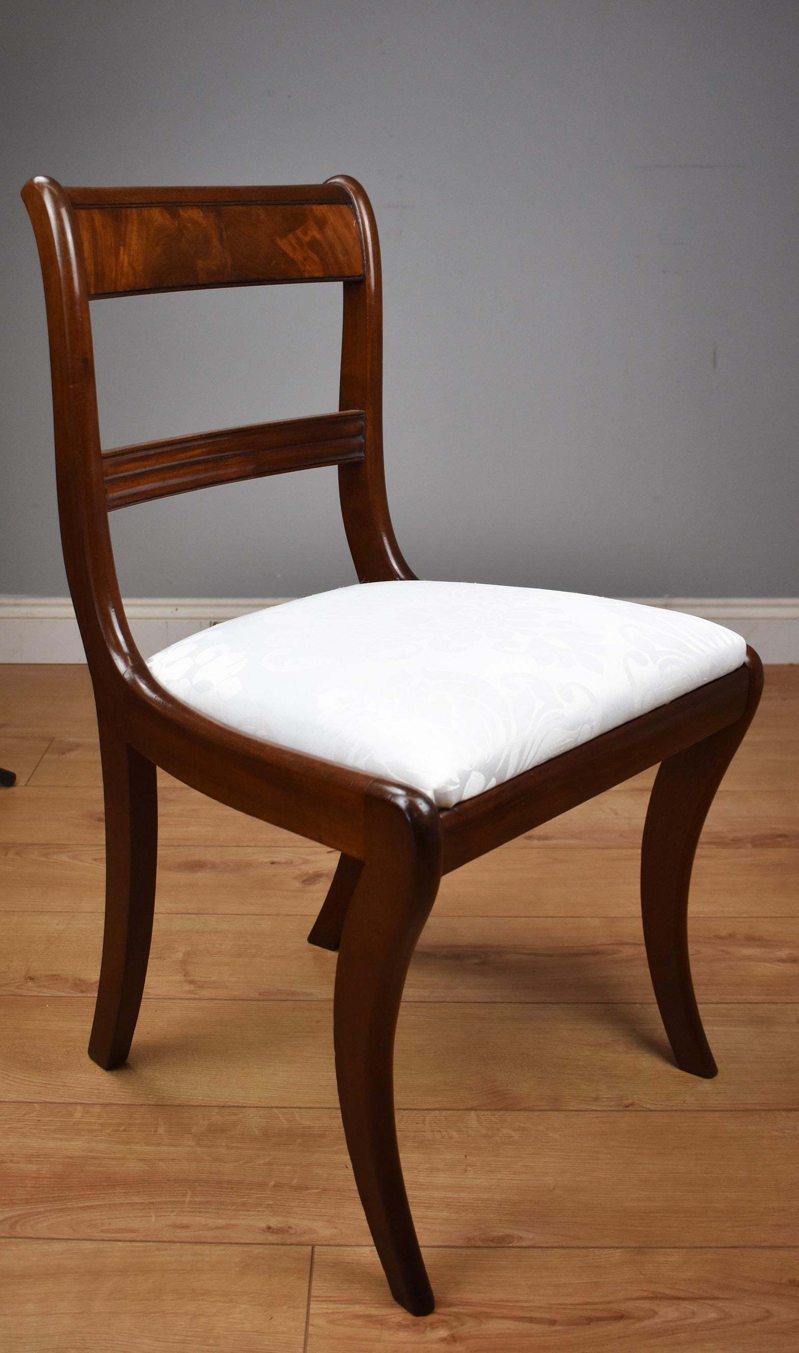 Set of 6 19th Century English Regency Style Mahogany Dining Chairs In Good Condition In Chelmsford, Essex