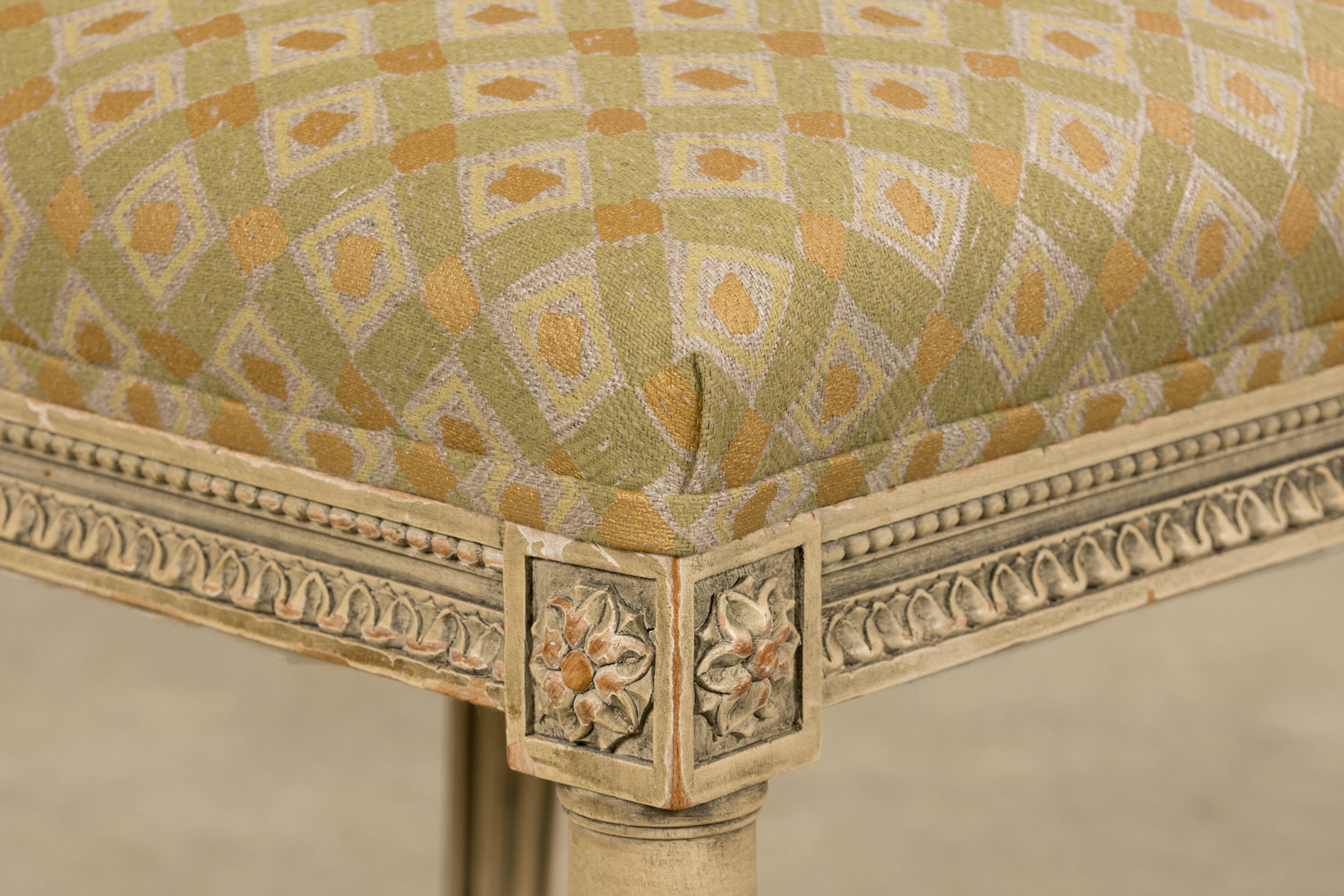 Juego de seis sillas de comedor francesas Luis XVI del siglo XIX con respaldo de caña pintado en venta 7