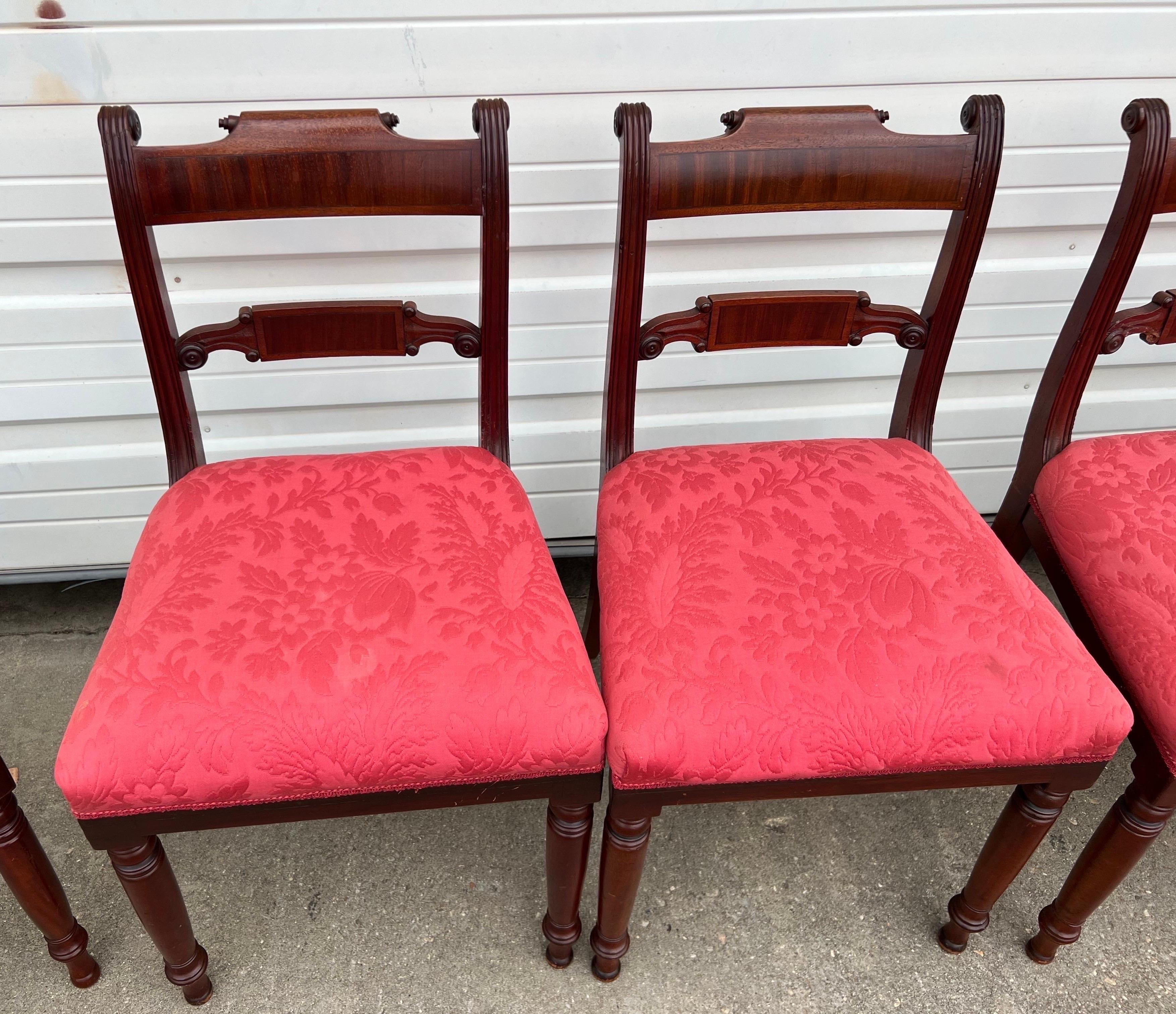 Acajou Ensemble de 6 chaises de salle à manger Regency en acajou du 19ème siècle en vente