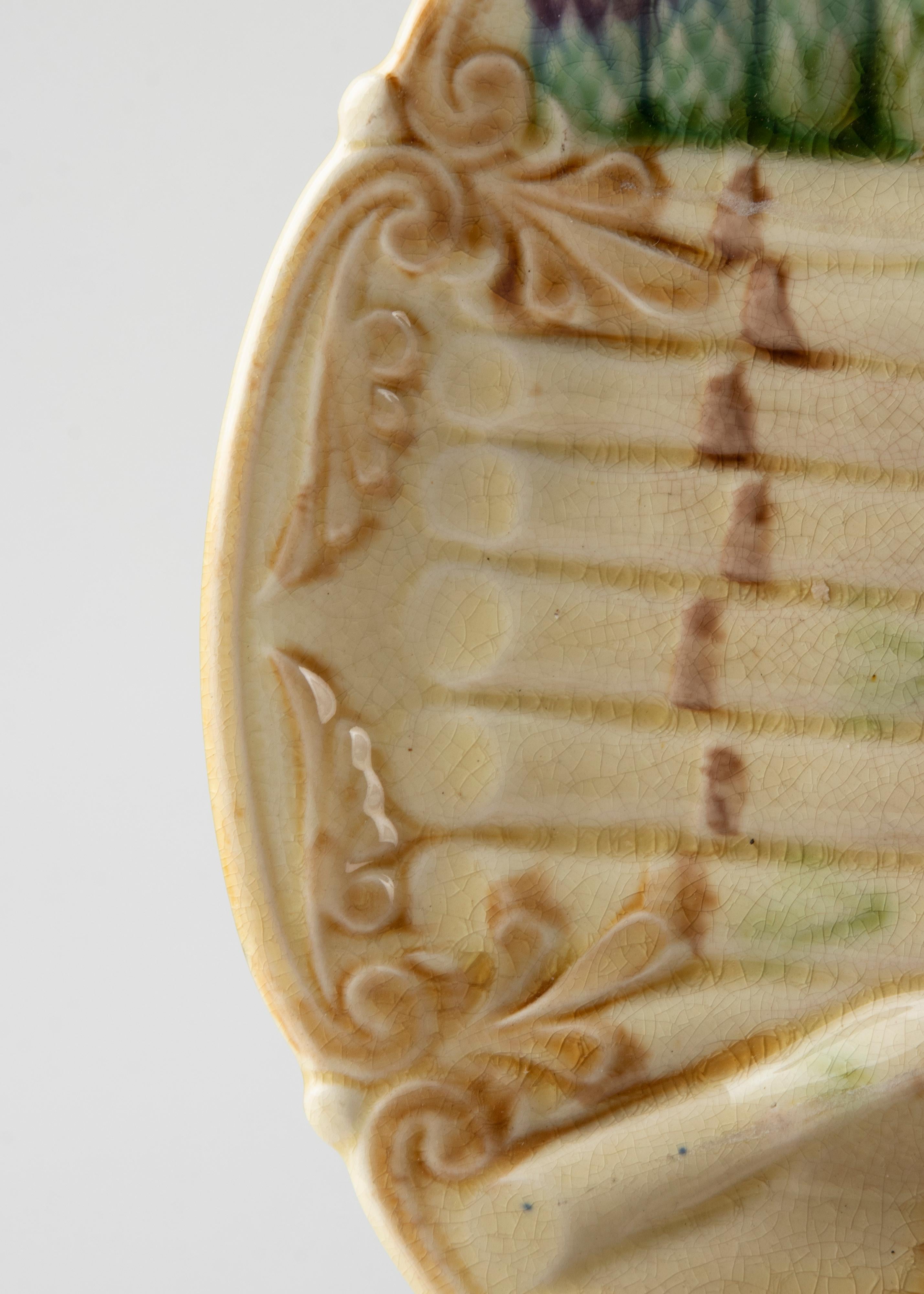 Set of 6 19th Century Majolica Asparagus Plates, Onnaing Faiencerie For Sale 3