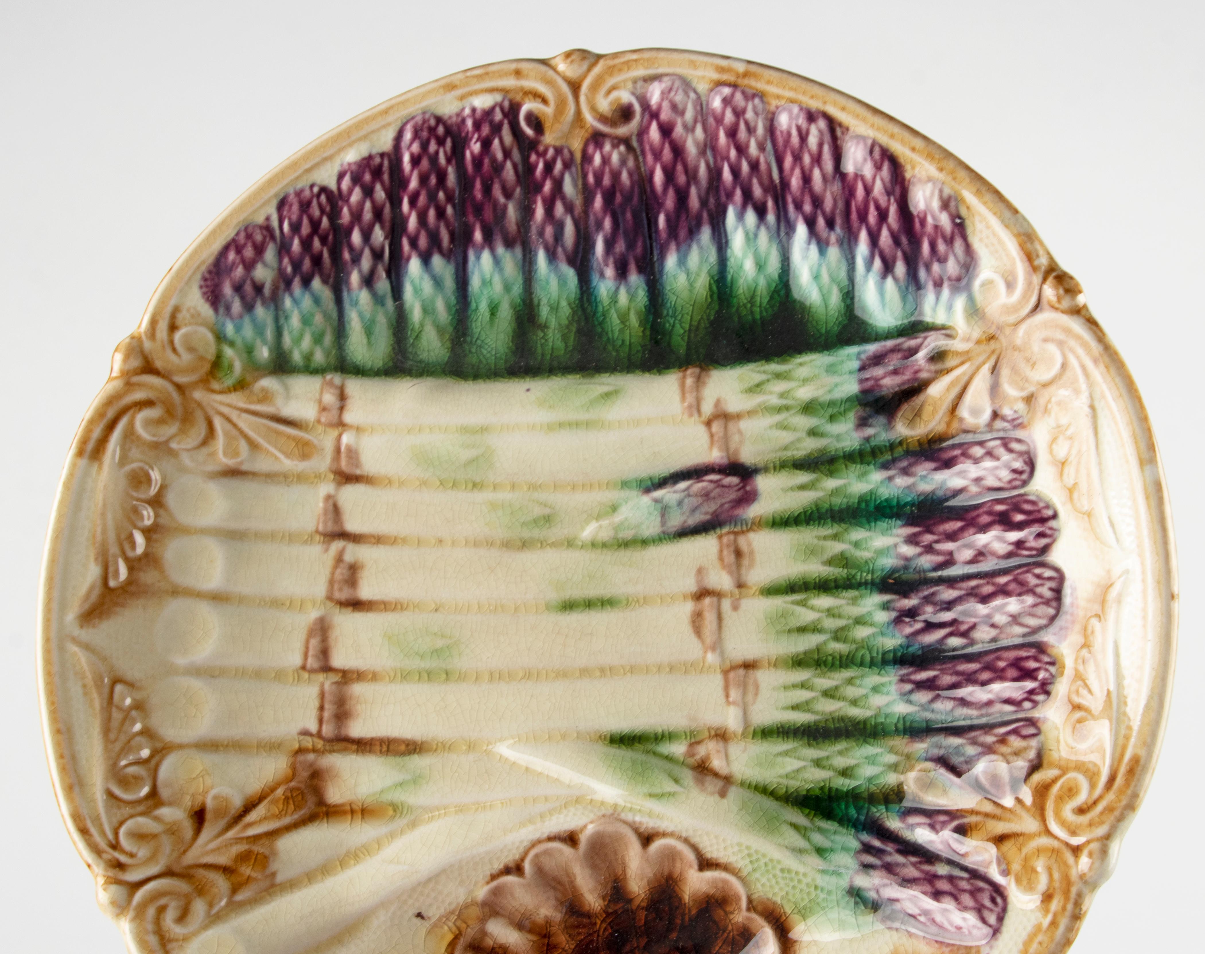 Set of 6 19th Century Majolica Asparagus Plates, Onnaing Faiencerie For Sale 7