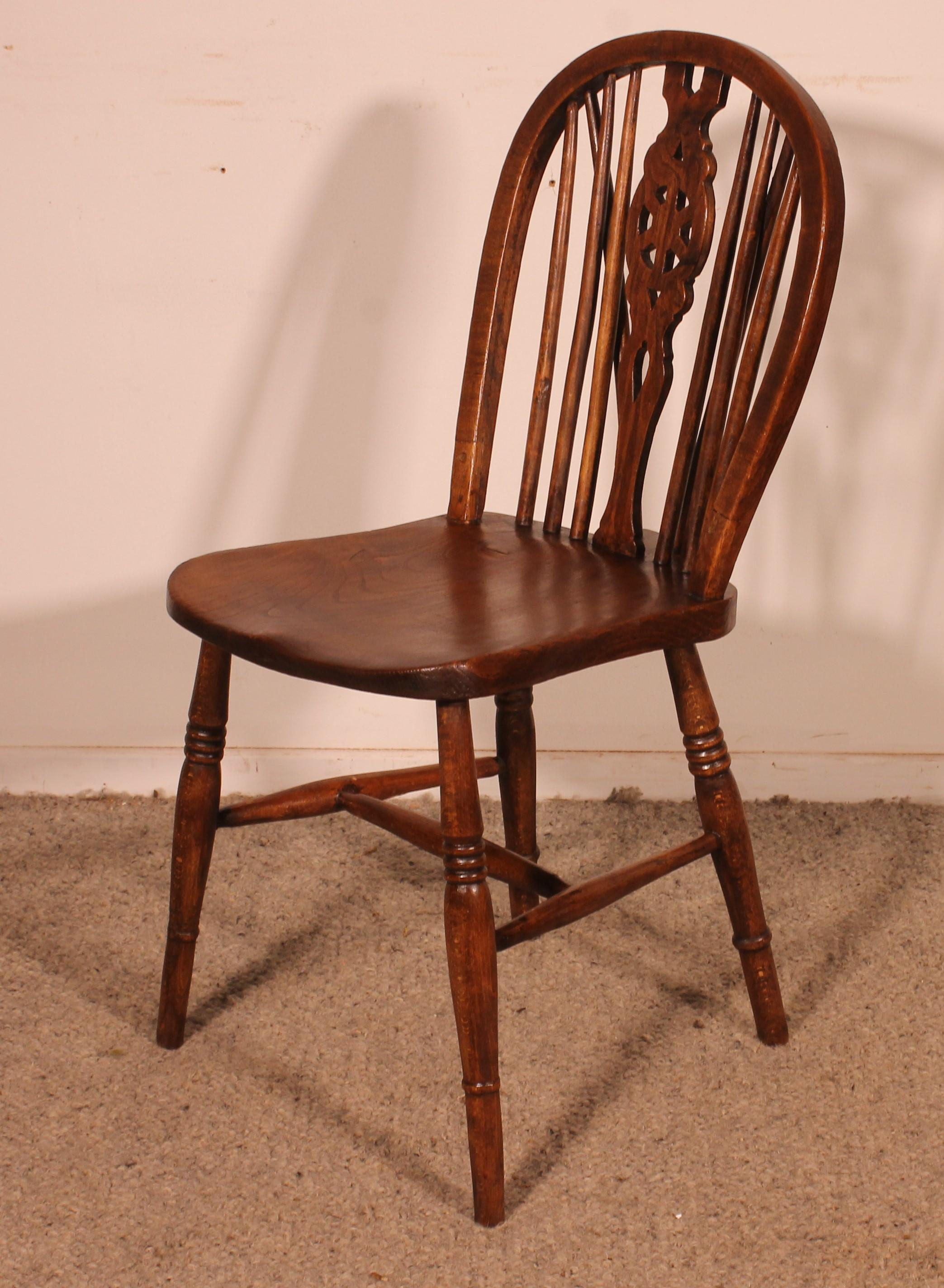 Ensemble de 6 chaises Windsor du 19ème siècle en vente 5