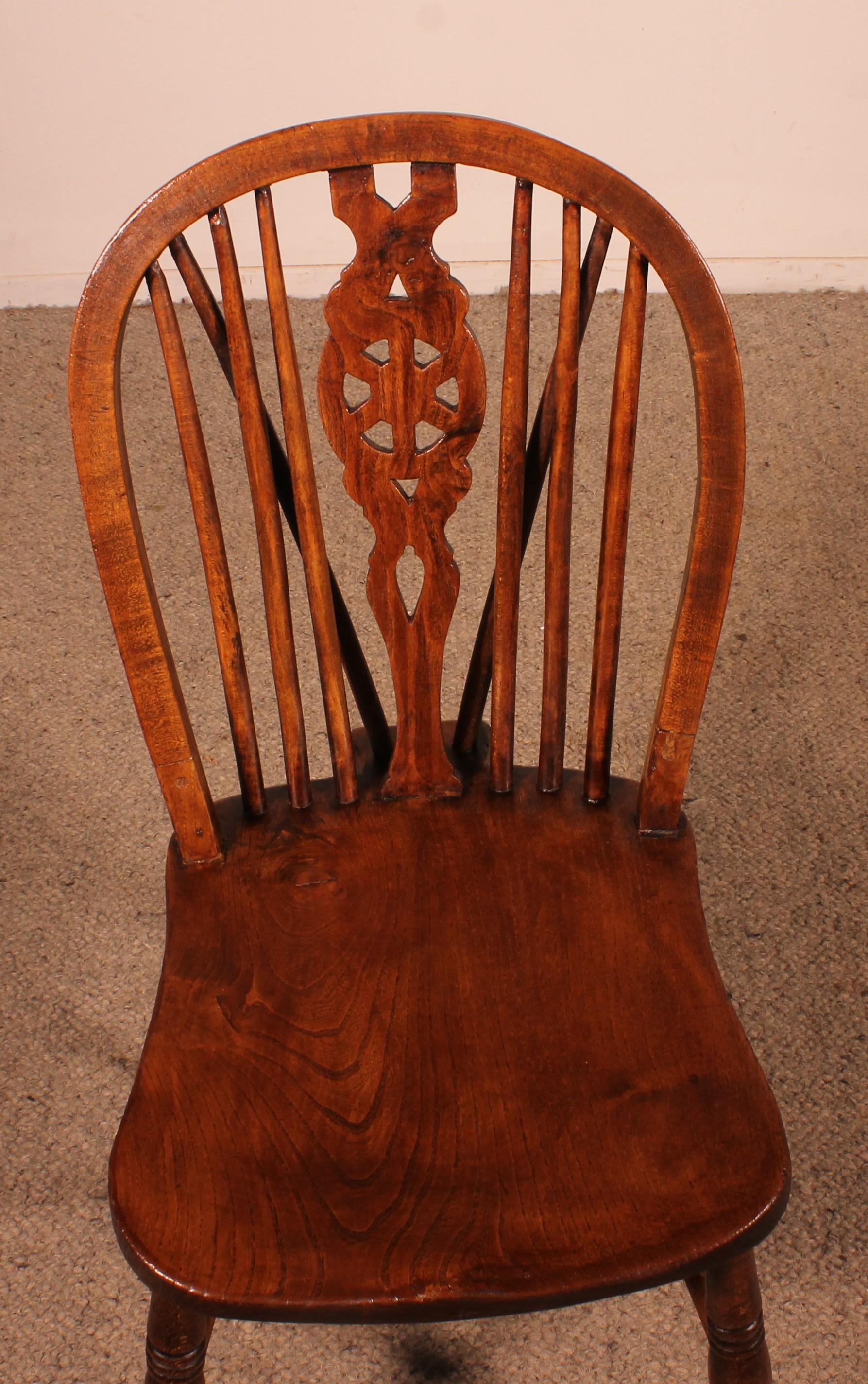 Ensemble de 6 chaises Windsor du 19ème siècle en vente 6