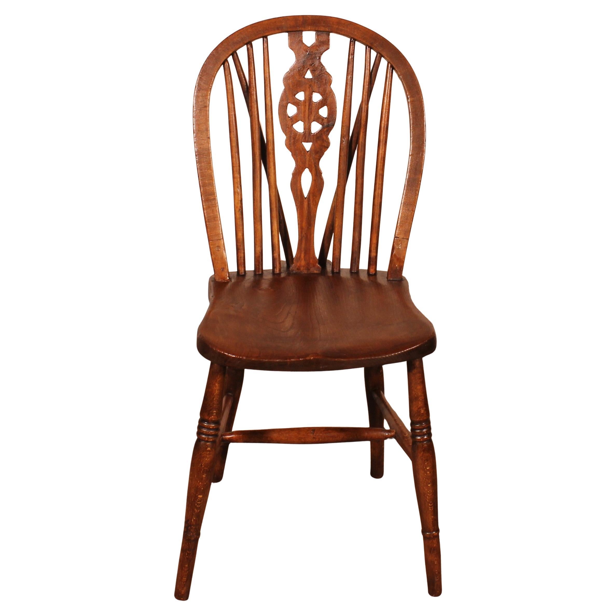Set Of 6 19th Century Windsor Wheelback Chairs