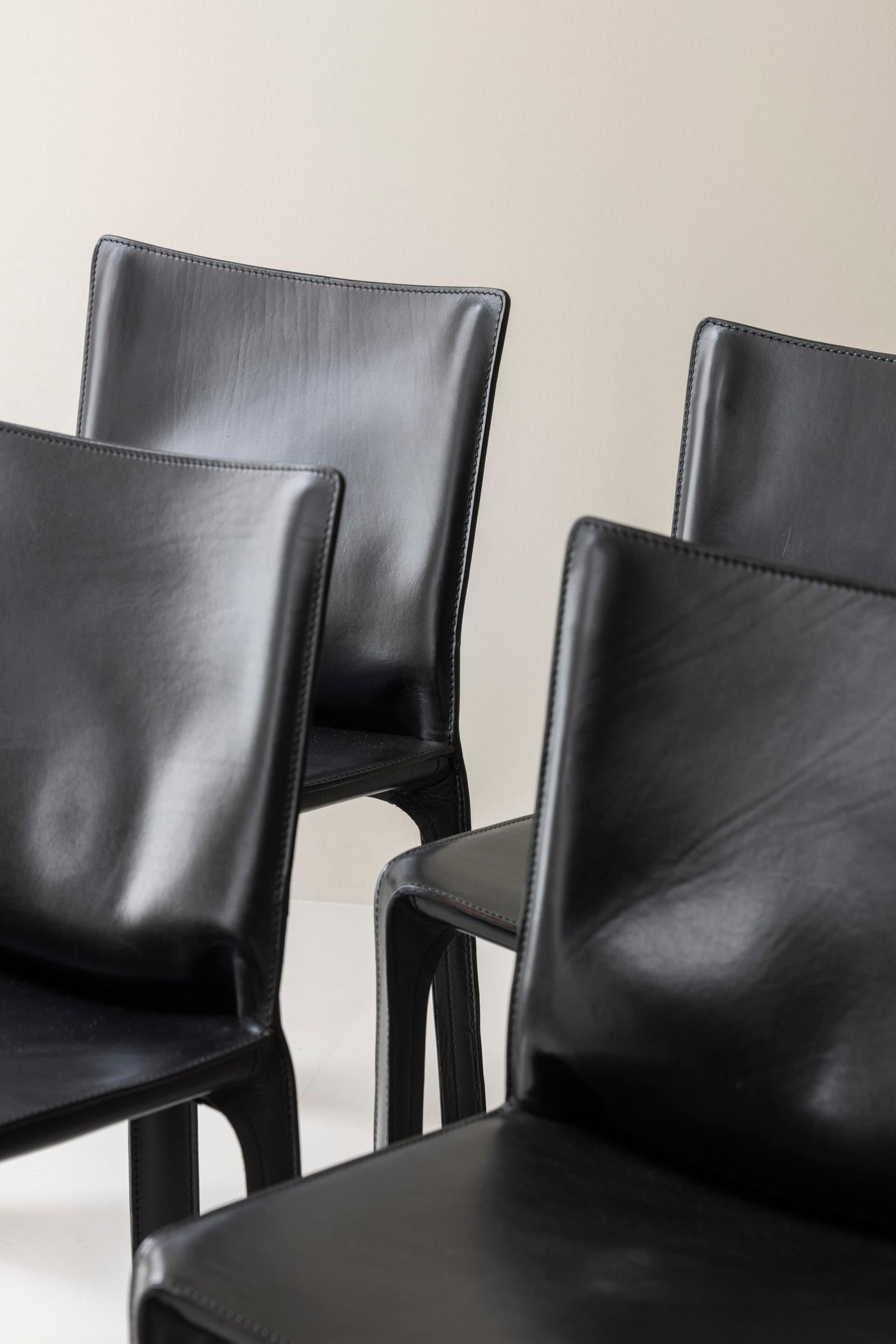 Juego de seis sillas de comedor CAB 