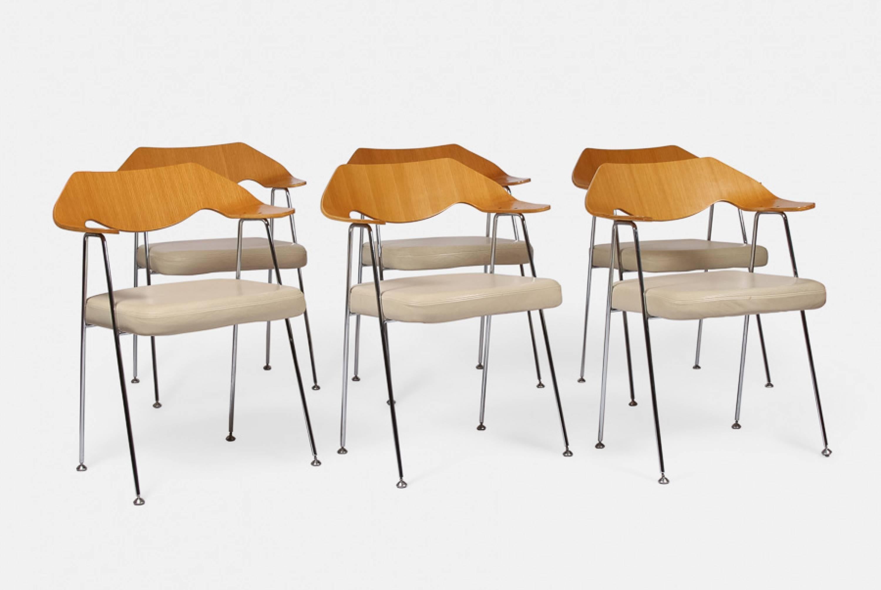 Oak Set of Six '675' Chairs by Robin Day