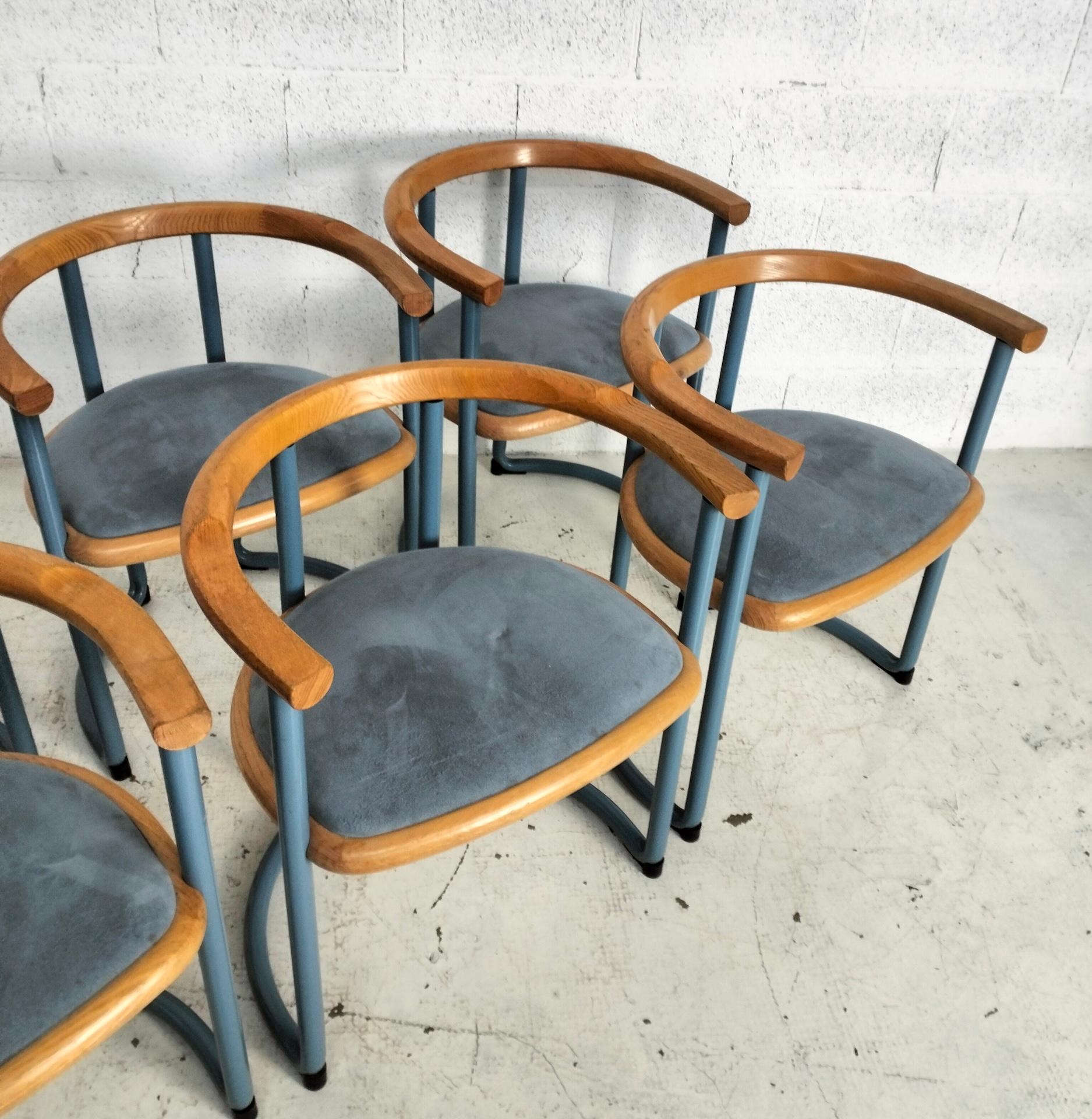 Conjunto de 6 sillas azules Achillea de Tito Agnoli para Ycami años 70 en Bueno estado para la venta en Padova, IT