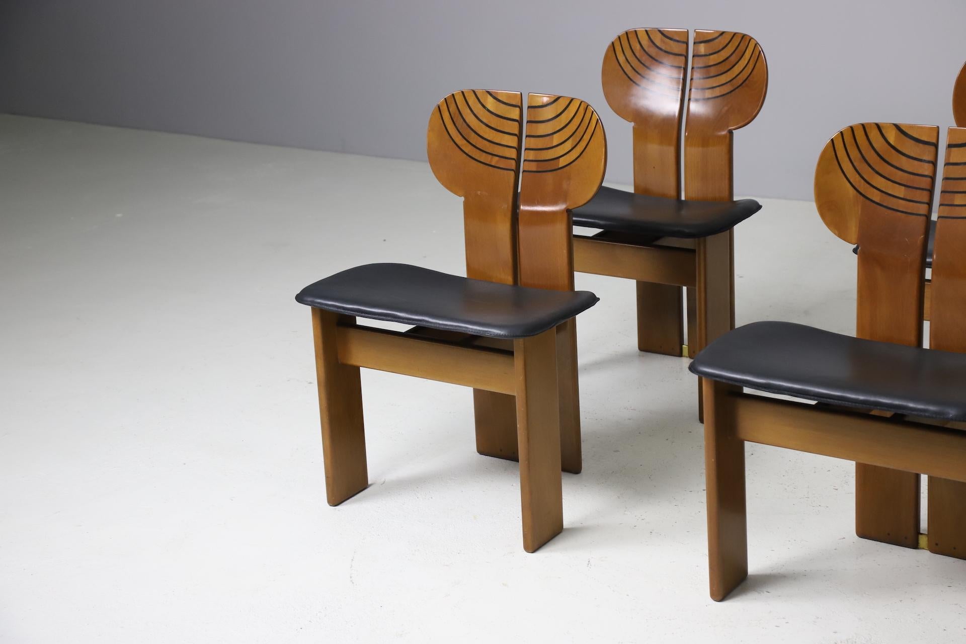 Set of 6 ‘Africa’ Chairs by Afra & Tobia Scarpa for Maxalto, 1975 For Sale 6