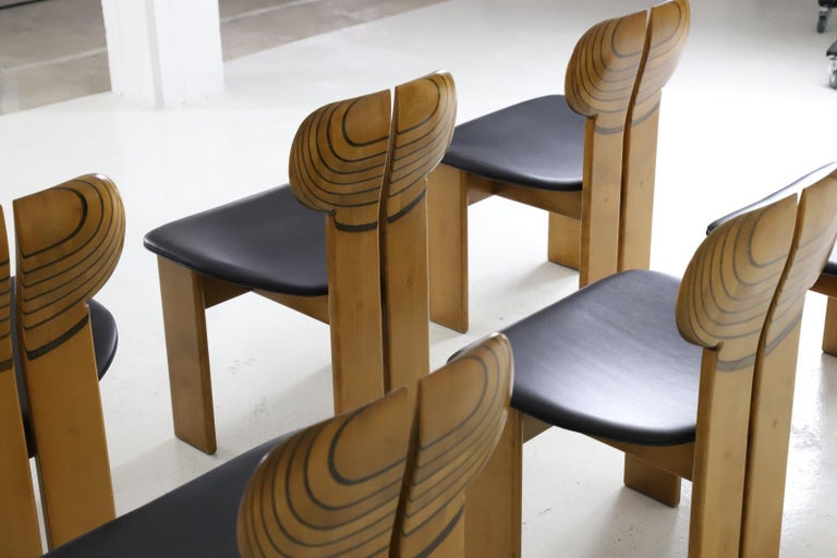 Set of 6 'Africa' Chairs by Afra & Tobia Scarpa for Maxalto, Italy 1975 In Good Condition In SITTARD, LI