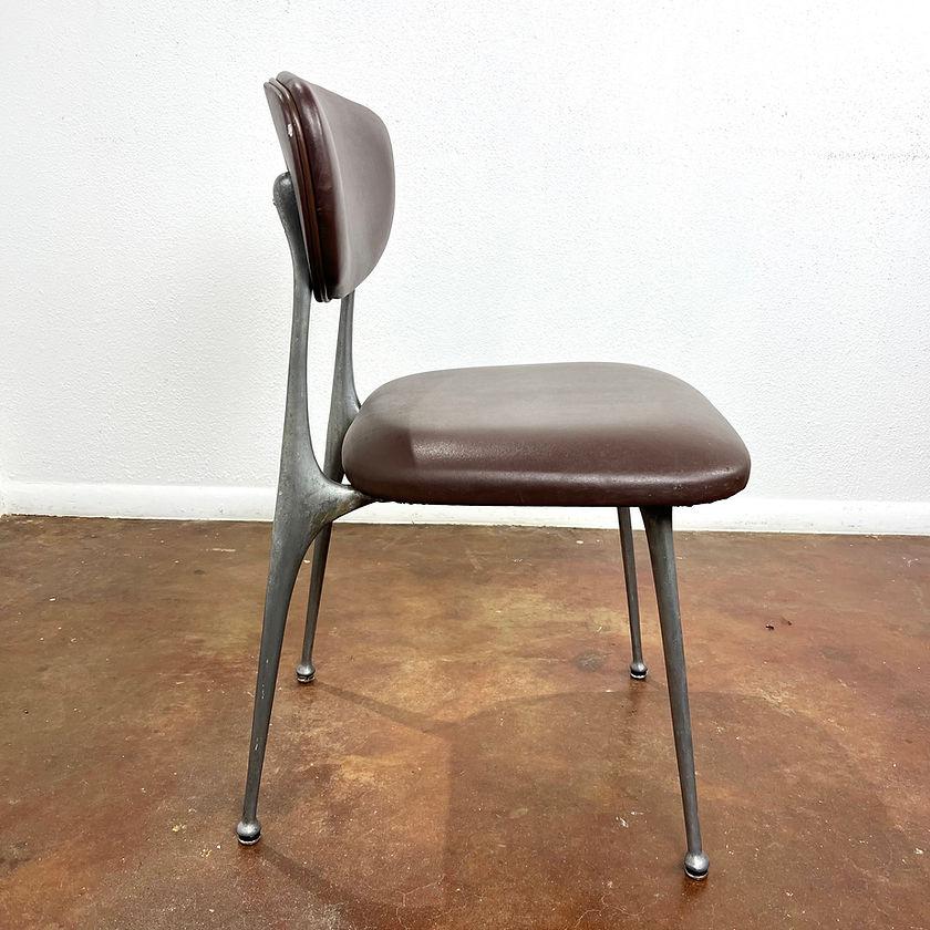 Set of 6 Aluminum Gazelle Chairs by Shelby Williams In Good Condition For Sale In Dallas, TX