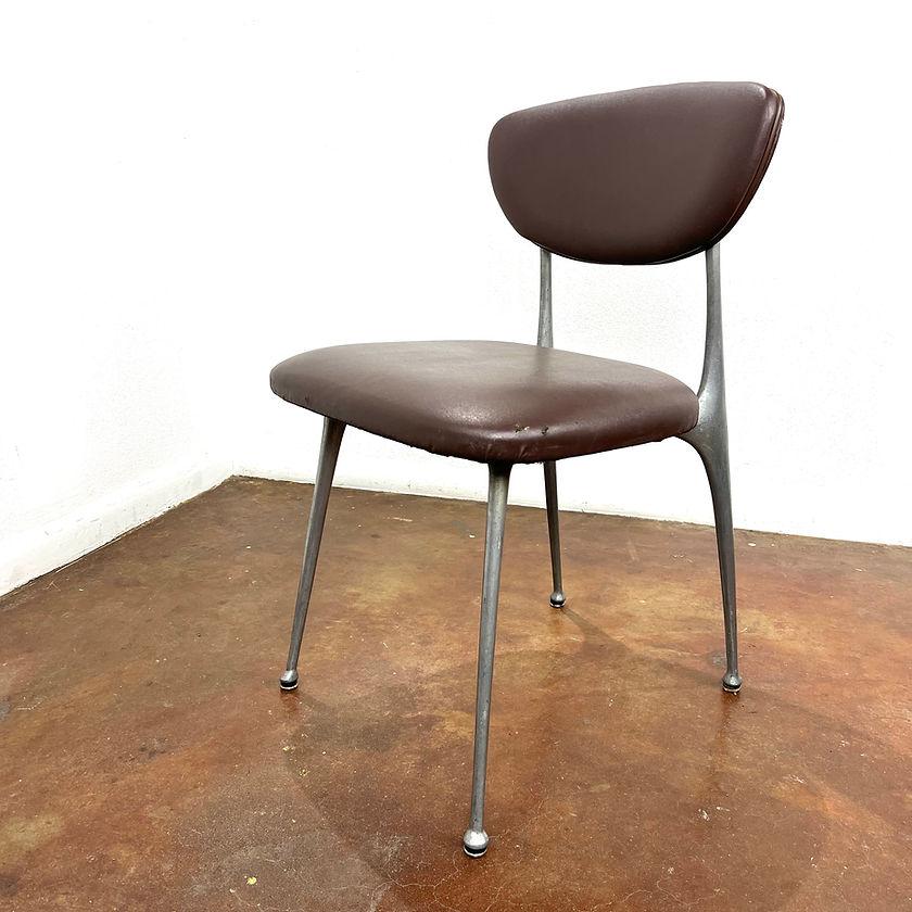 Milieu du XXe siècle Ensemble de 6 chaises Gazelle en aluminium par Shelby Williams en vente