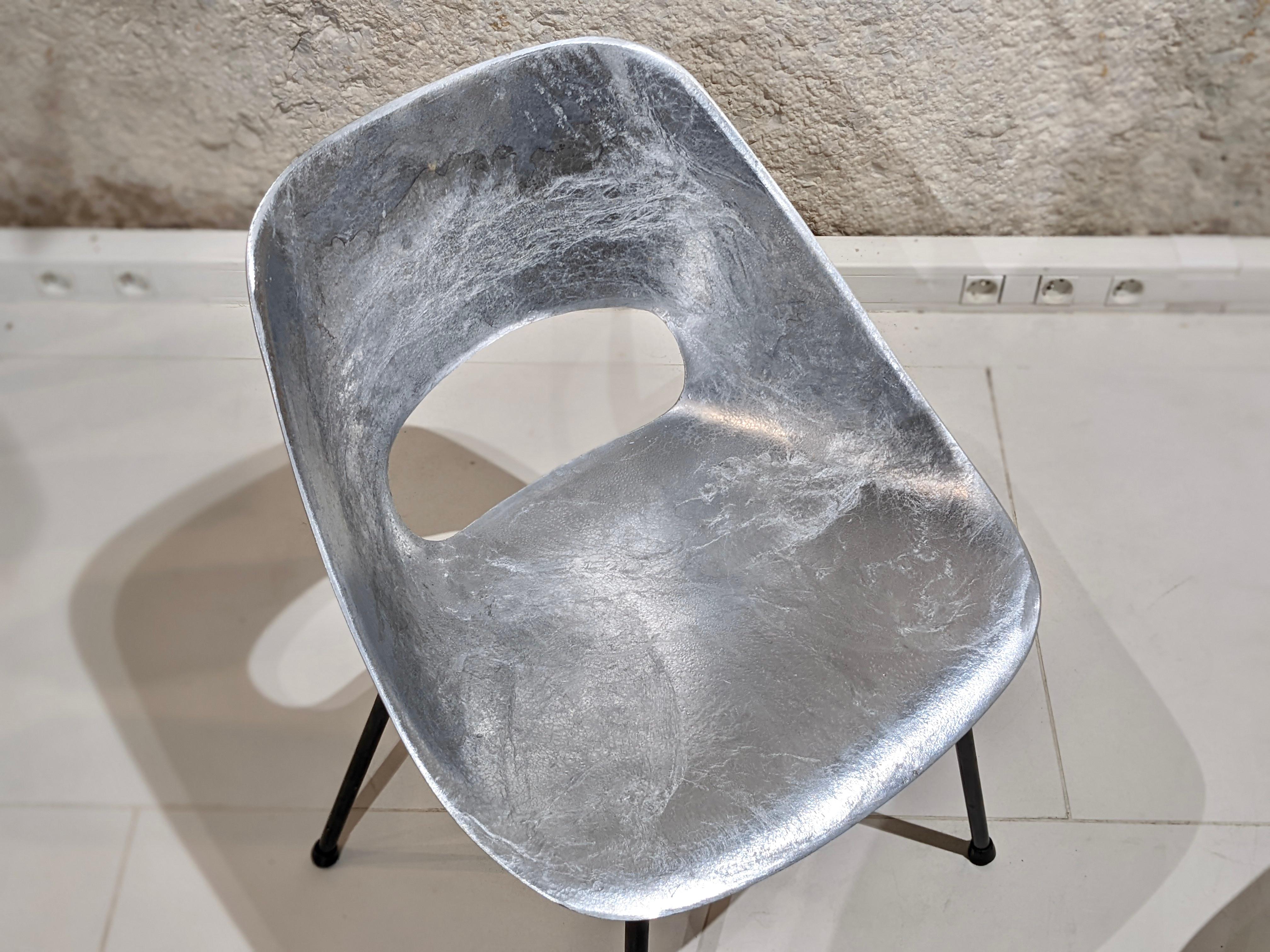 Mid-20th Century Set of 6 Aluminum Tulip Chair , Pierre Guariche