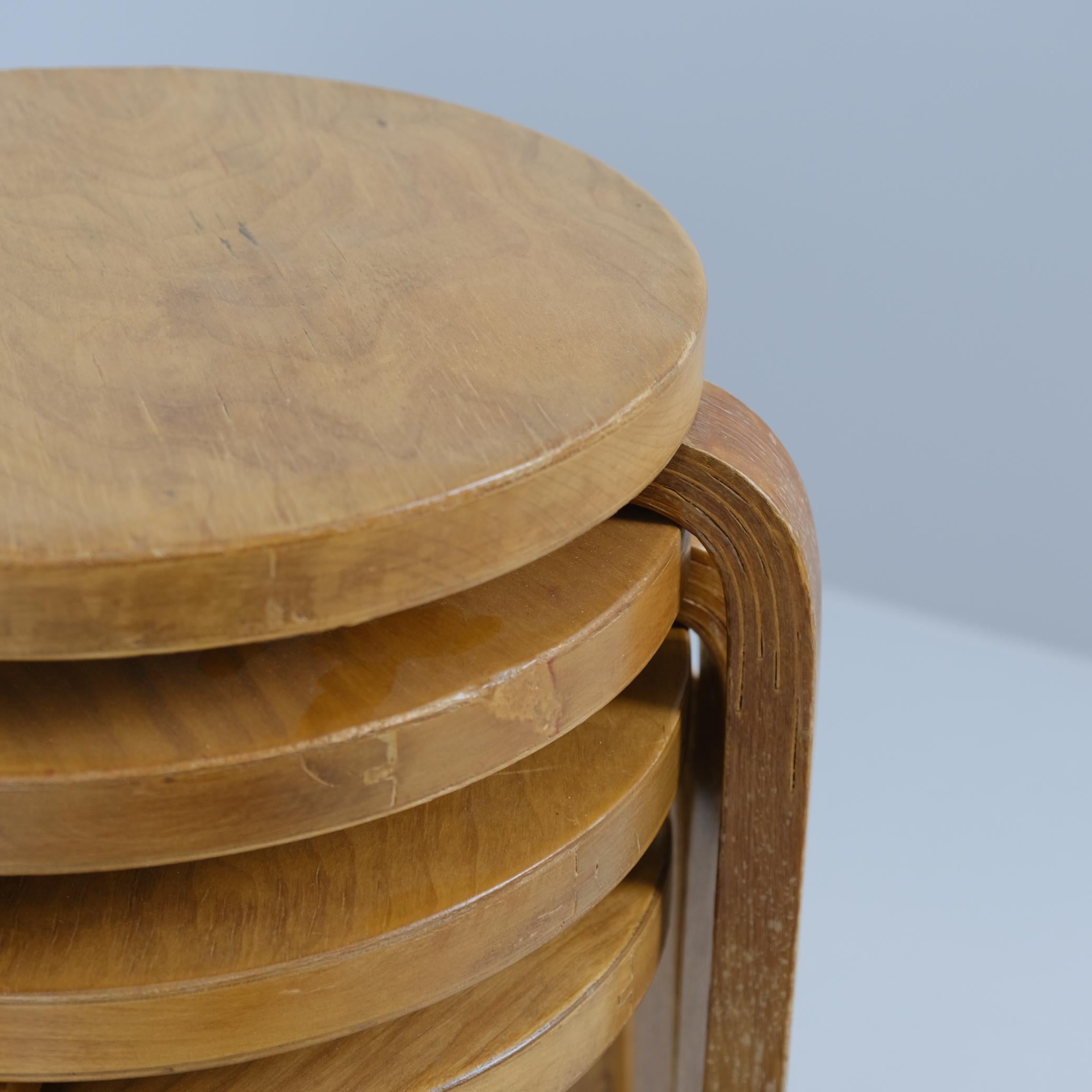 Mid-20th Century Set of 6 Alvar Aalto 3 Legged Stackable Birch Stools Model. 60, Artek 1930s For Sale