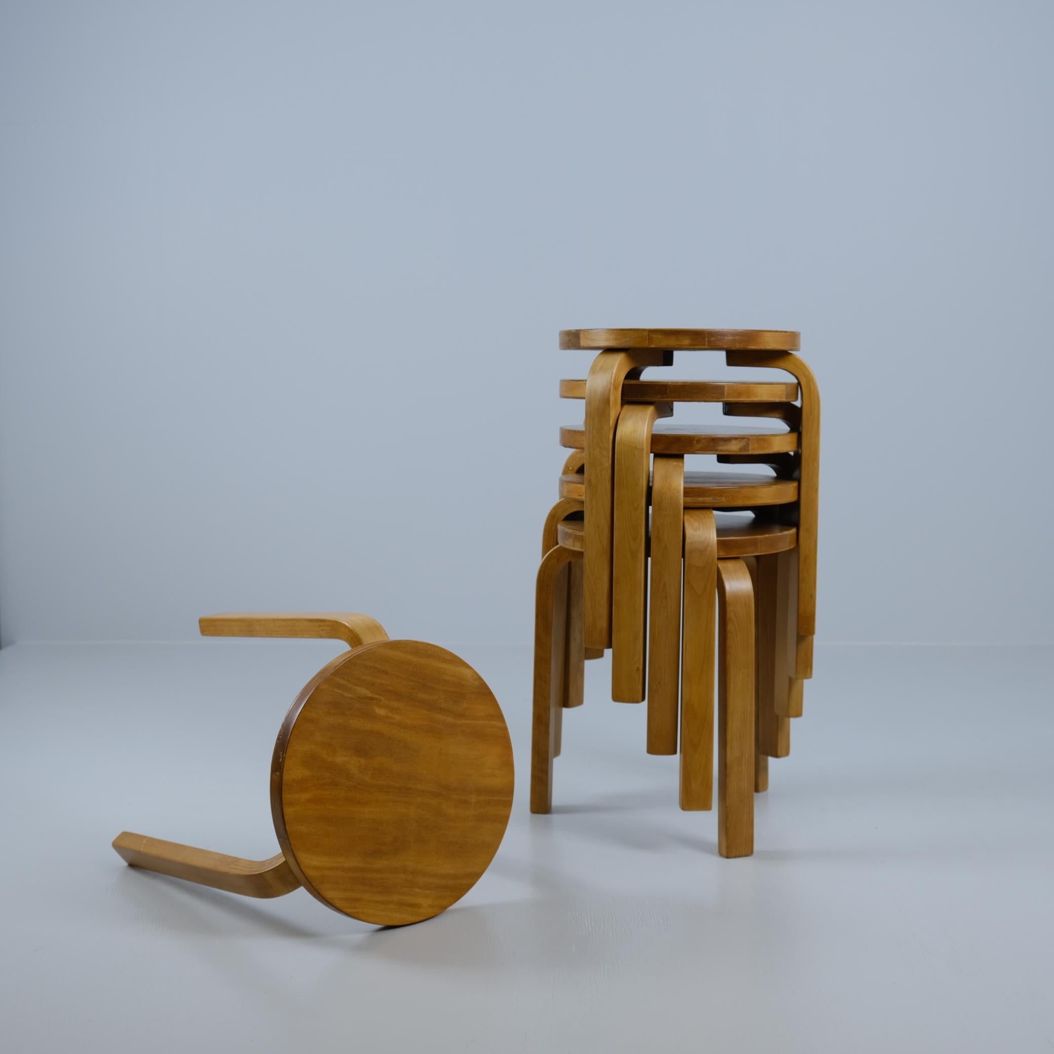 Set of 6 Alvar Aalto 3 Legged Stackable Stools Model 60, Artek 1960s For Sale 4