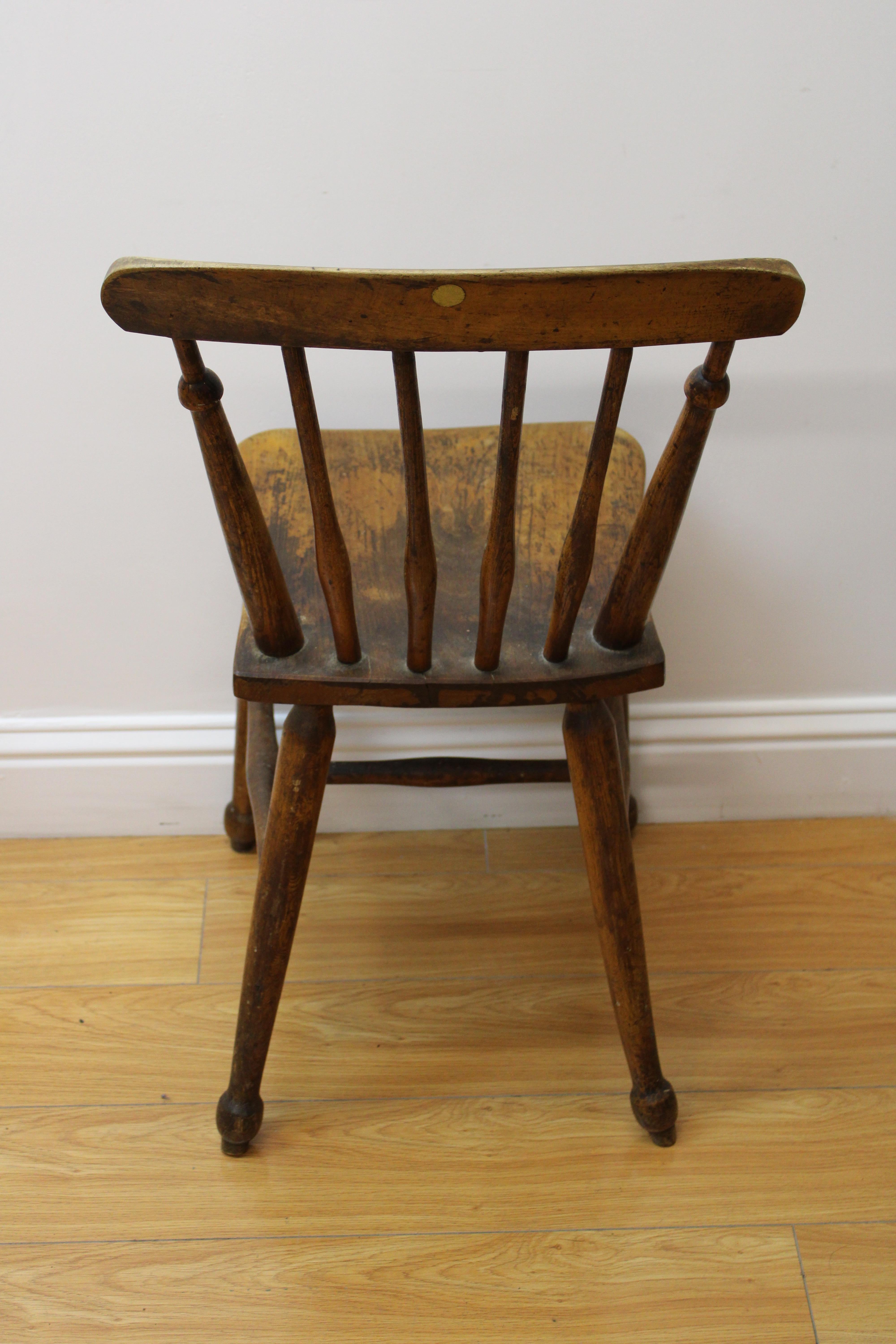 19th Century Set of 6 American Oak Fanback Windsor Side Chairs For Sale