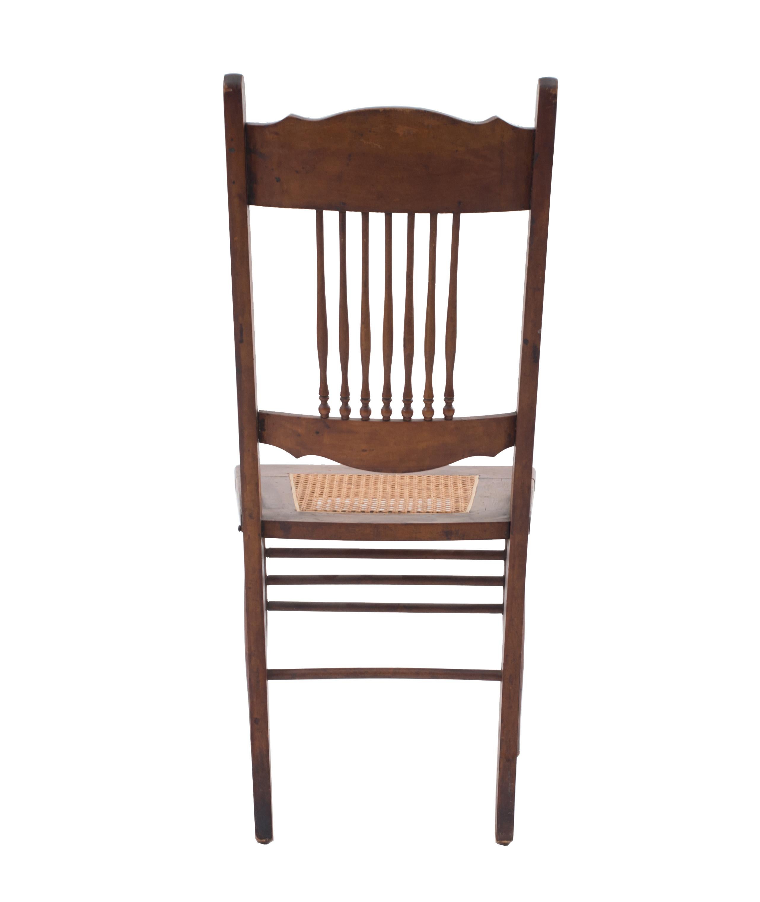Set of 6 American Victorian Spindle Back Side Chairs In Good Condition In New York, NY