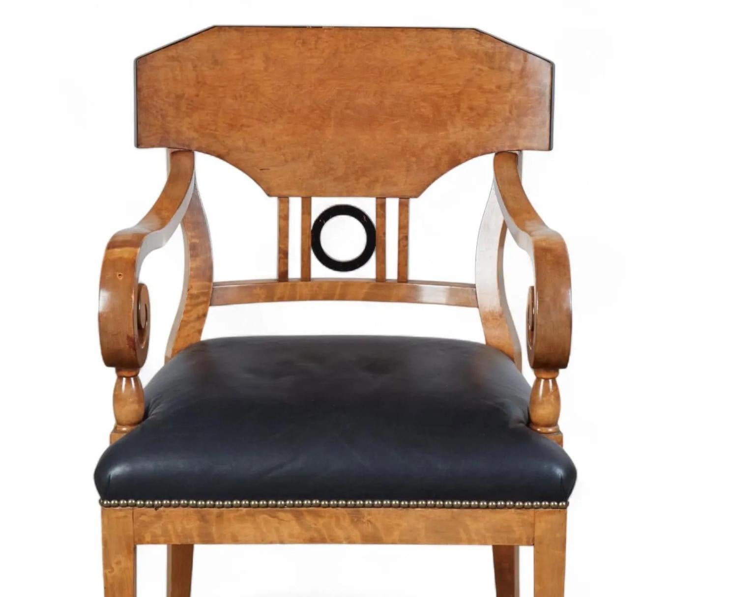 Set di 6 sedie da pranzo antiche Biedermeier in mogano e betulla ebanizzata del XIX secolo In condizioni buone in vendita a LOS ANGELES, CA