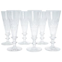 Ensemble de 6 flûtes à champagne anciennes en verre taillé du 19ème siècle attribuées à Bakewell