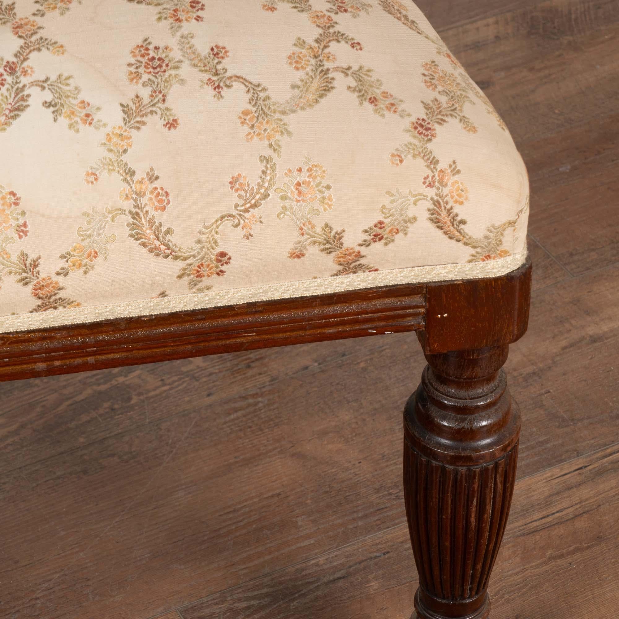 Set of 6 Antique 19th Century English Mahogany Dining Chairs For Sale 7