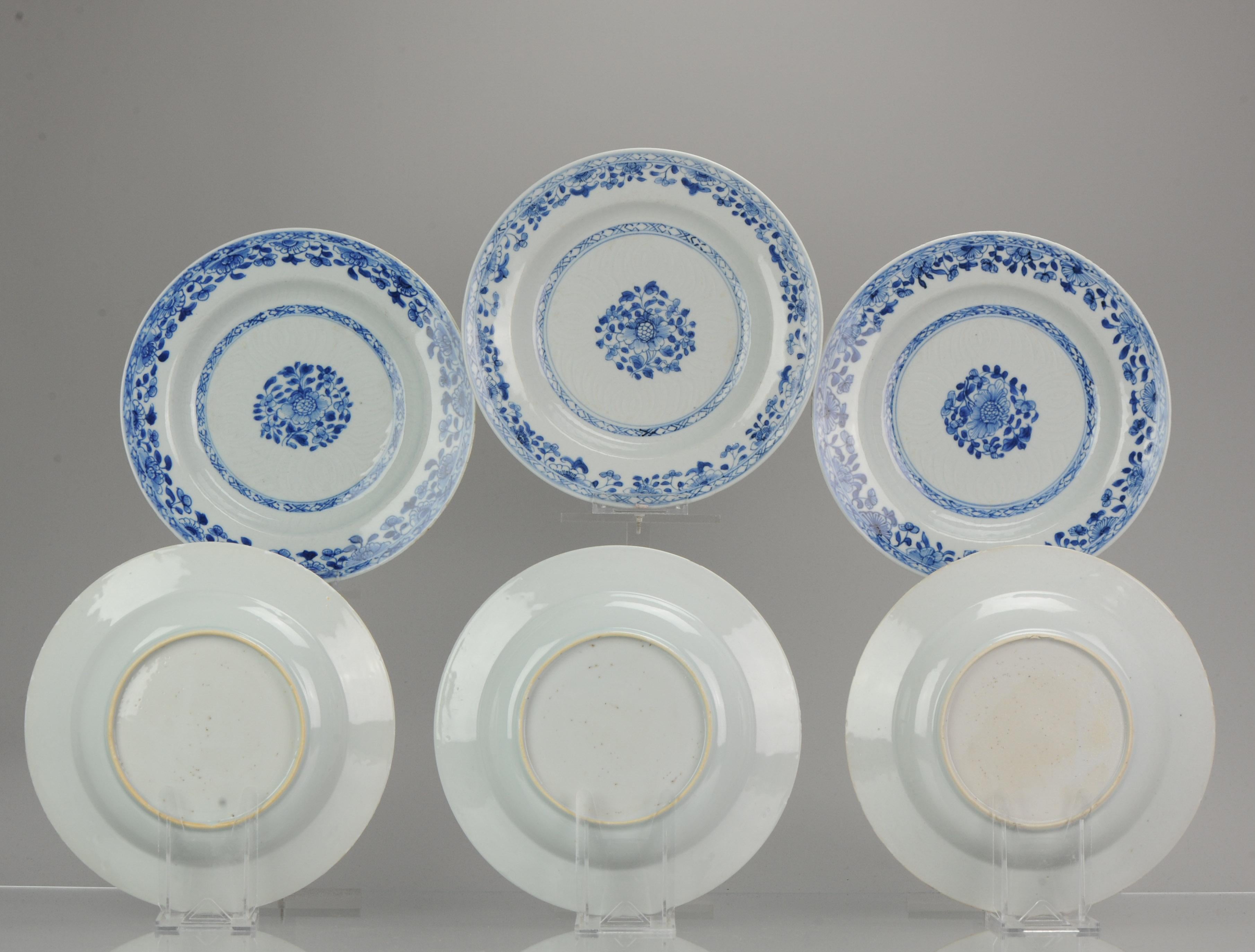 Chinois Lot de 6 assiettes plates anciennes chinoises Yongzheng/Qianlong bleu blanc en vente