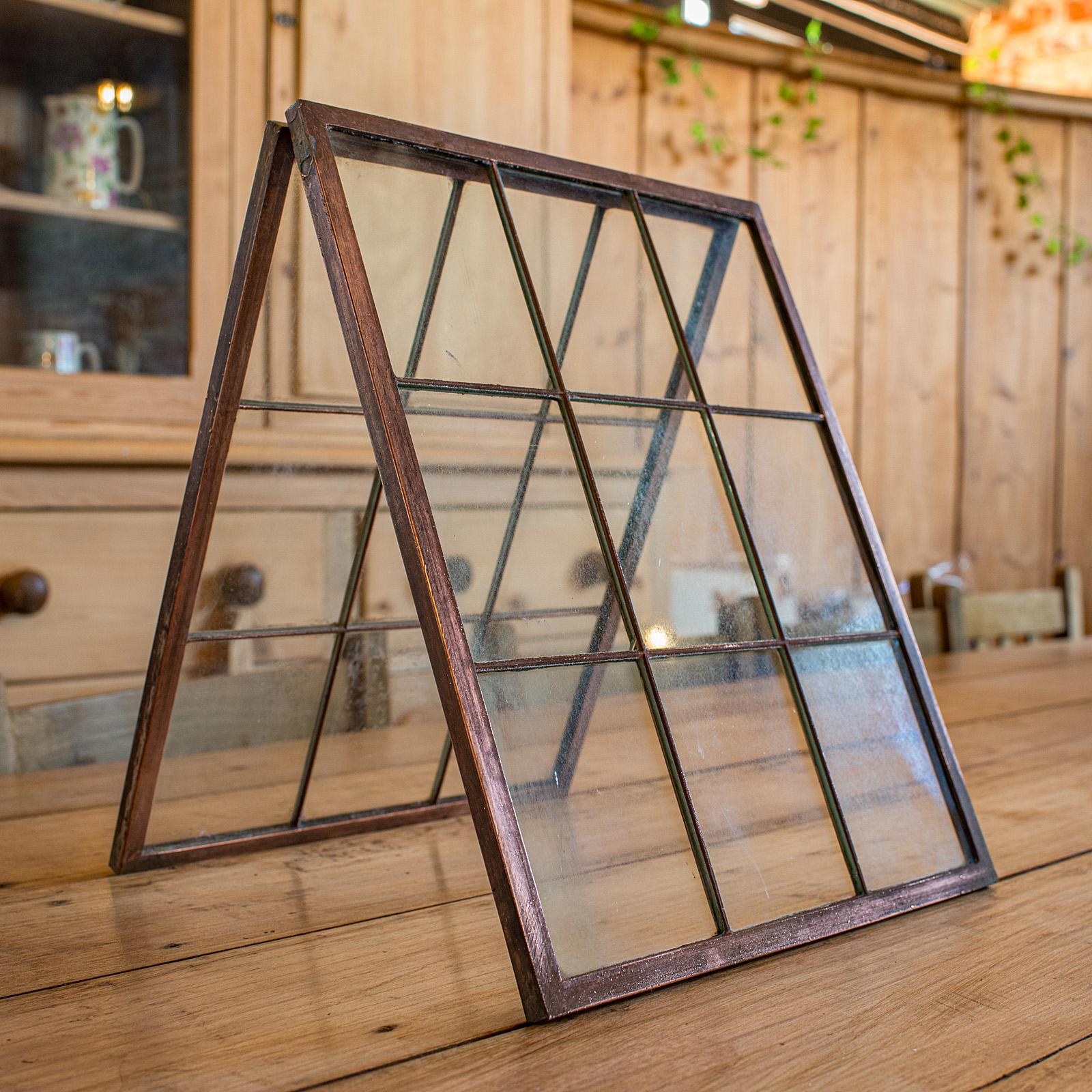 
This is a set of 6 antique cloche covers. An English, copper and quarter-inch glazed panels, dating to the Victorian period, circa 1900.

Superb set of substantial cloche covers - perfect for covering grow houses
Displaying a desirable aged patina