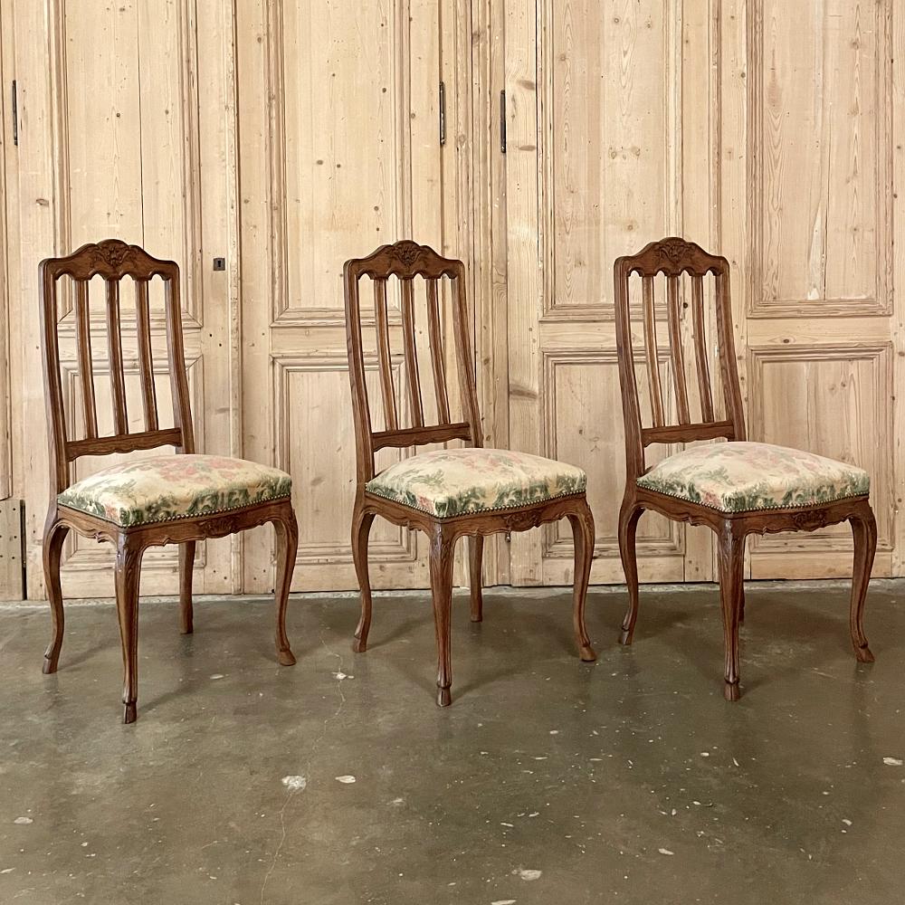 Set of 6 Antique Country French Dining Chairs In Good Condition In Dallas, TX