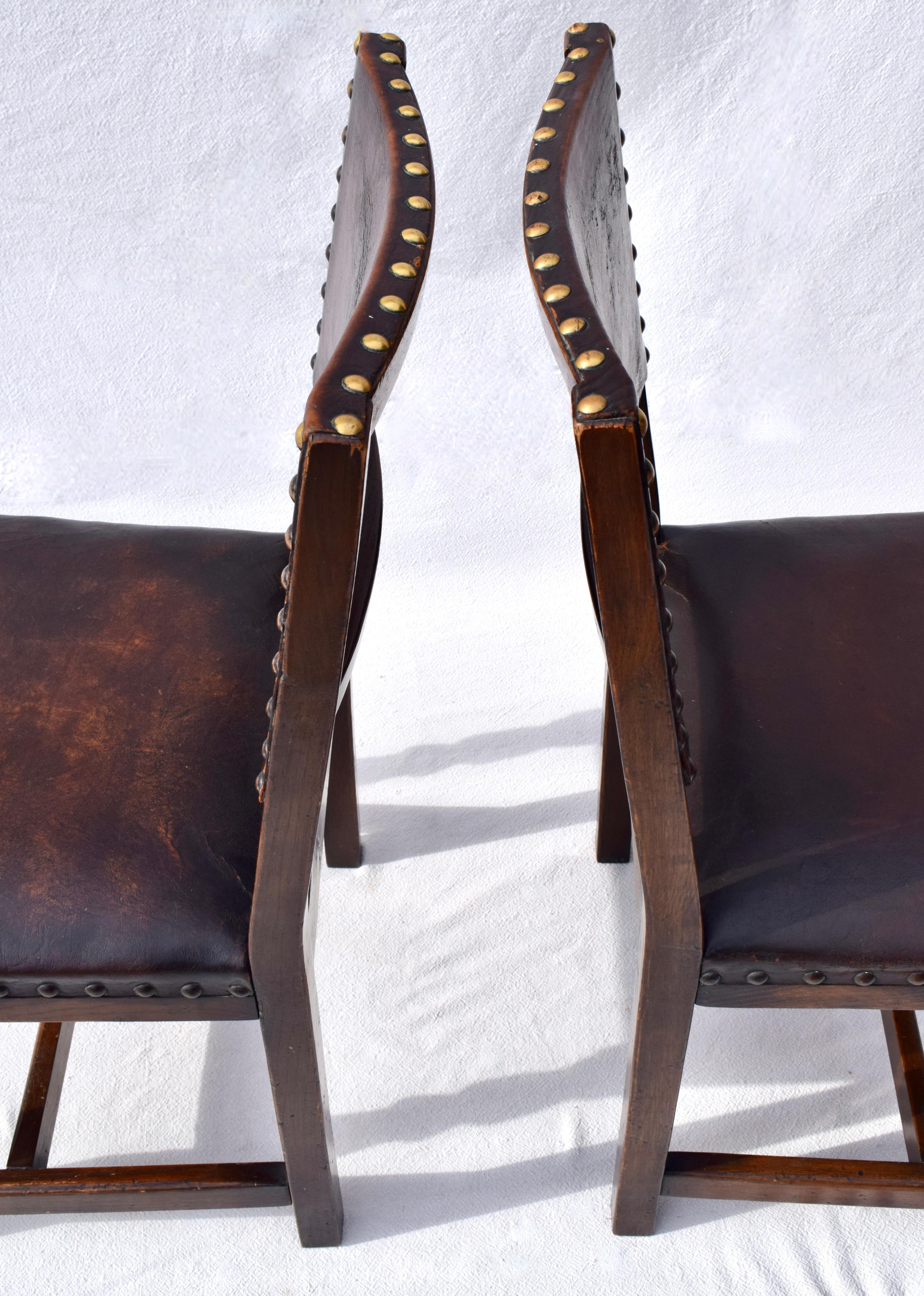 Set of 6 Antique English Oak and Leather Chairs With Brass Fittings 1
