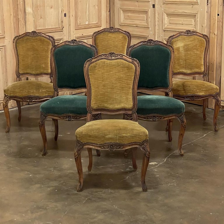 Set of 6 Antique French Louis XV Walnut Dining Chairs In Good Condition For Sale In Dallas, TX