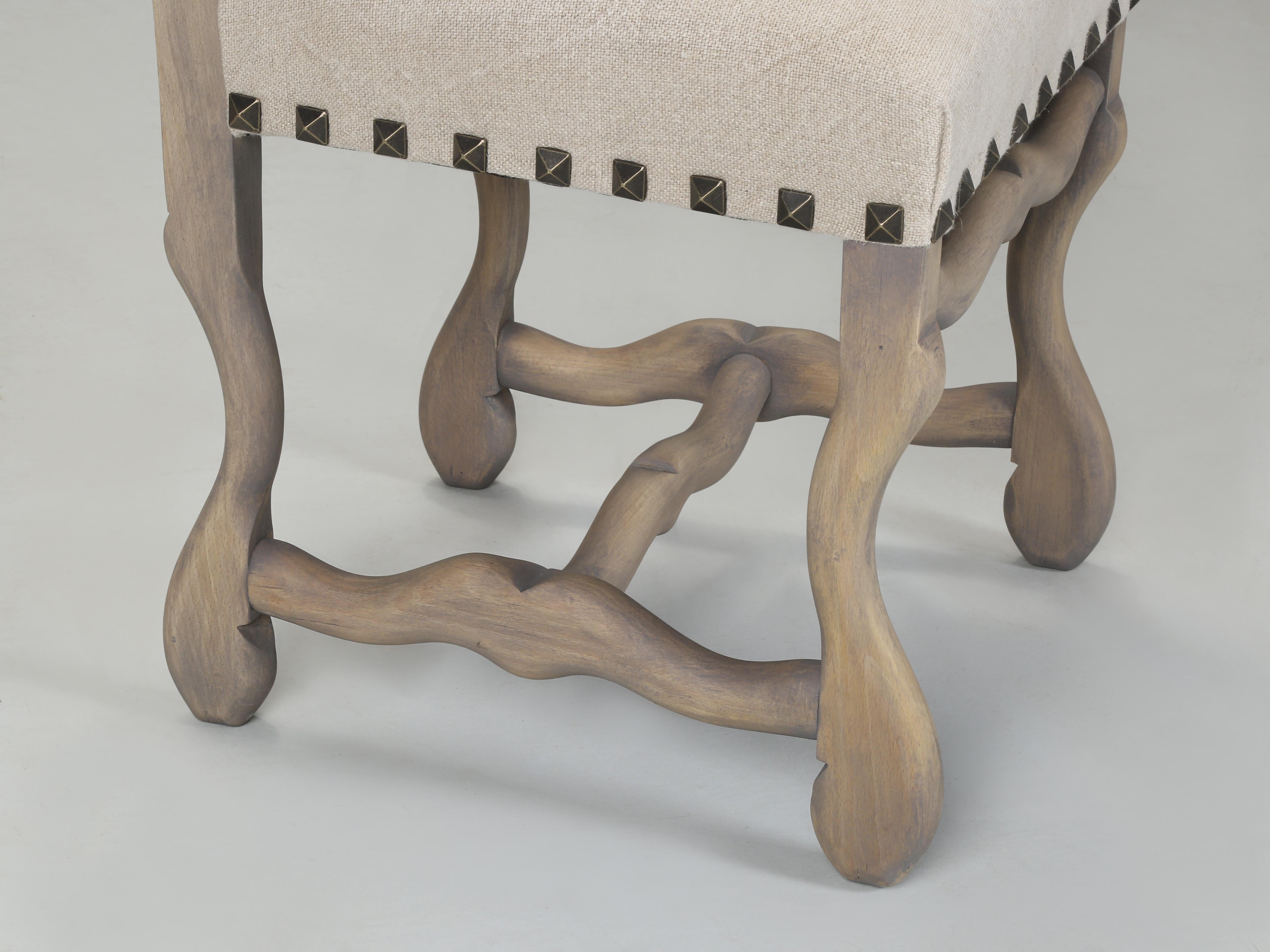 Ensemble de 6 chaises de salle à manger françaises anciennes Os de Mouton en lin irlandais lavé à la main. en vente 2